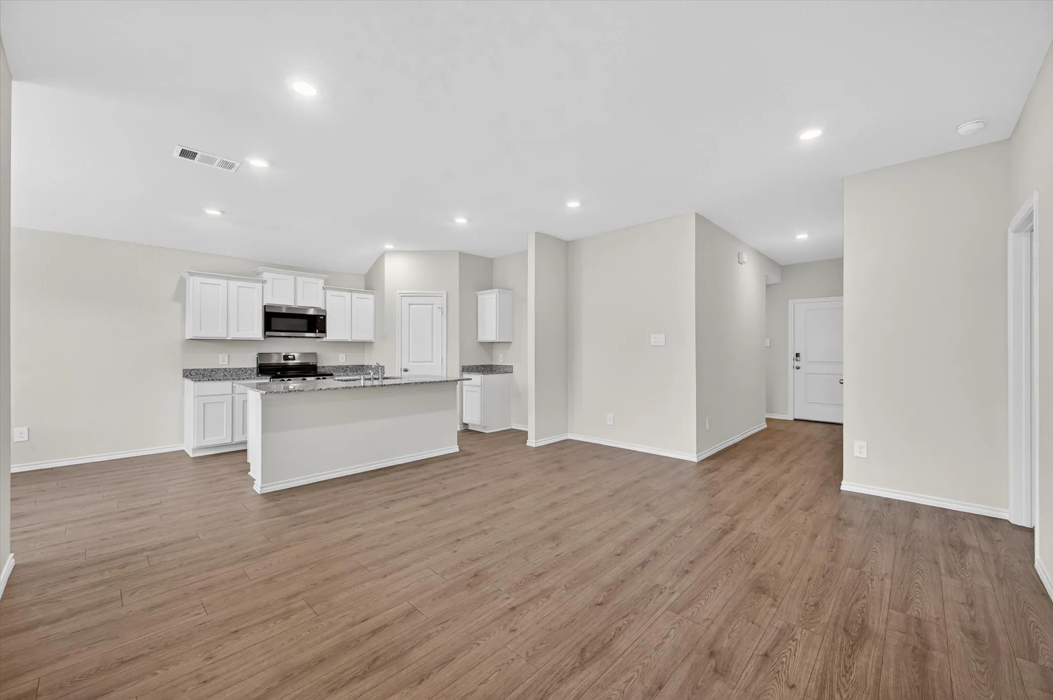 Single Family Residence For Rent in Collin County , 3918 Applewood Trail, Princeton, Texas 75407, 3 Bedroom, 2 Bathroom, 2 Garage spaces, 1,294 Sqft, built in 2026, mls#21358103, Real Estate Agent in Princeton, Homes For Rent in Collin county, Homes For Rent in Princeton, Realtor in Princeton Texas, Real Estate Brokerage Independent Realty Texas, Luminita Cordes Realtor
