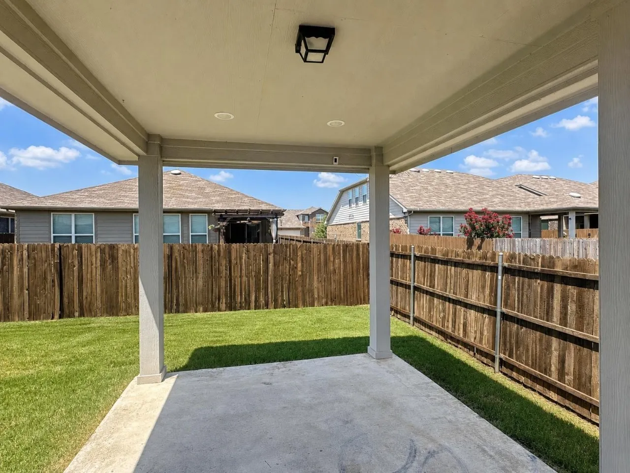 Single Family Residence For Rent in Denton County , 5601 Portola Lane, Denton, Texas 76208, 3 Bedroom, 2 Bathroom, 2 Garage spaces, 1,800 Sqft, built in 2020, mls#21358106, Real Estate Agent in Denton, Homes For Rent in Denton county, Homes For Rent in Denton, Realtor in Denton Texas, Real Estate Brokerage Independent Realty Texas, Luminita Cordes Realtor