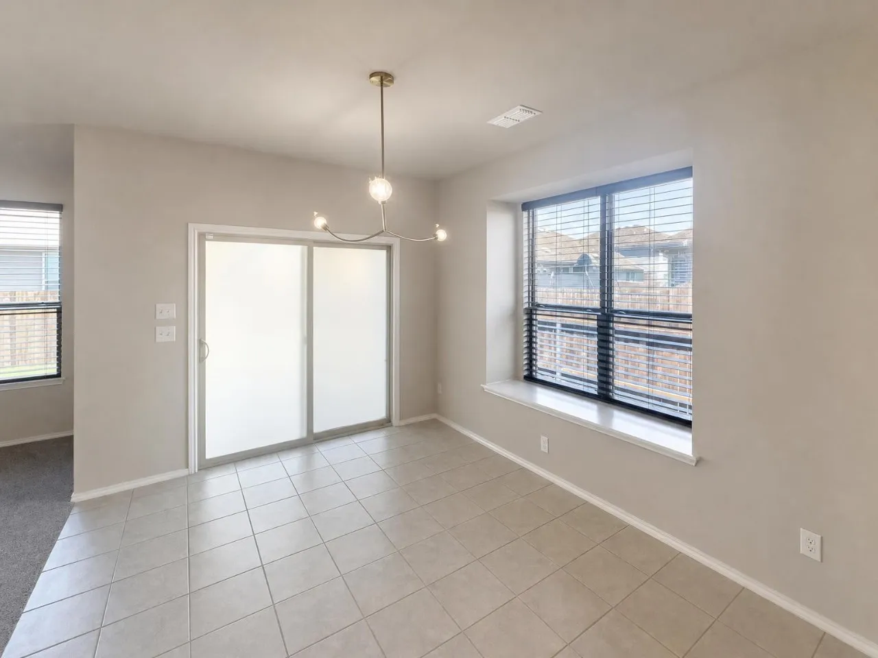 Single Family Residence For Rent in Denton County , 5601 Portola Lane, Denton, Texas 76208, 3 Bedroom, 2 Bathroom, 2 Garage spaces, 1,800 Sqft, built in 2020, mls#21358106, Real Estate Agent in Denton, Homes For Rent in Denton county, Homes For Rent in Denton, Realtor in Denton Texas, Real Estate Brokerage Independent Realty Texas, Luminita Cordes Realtor