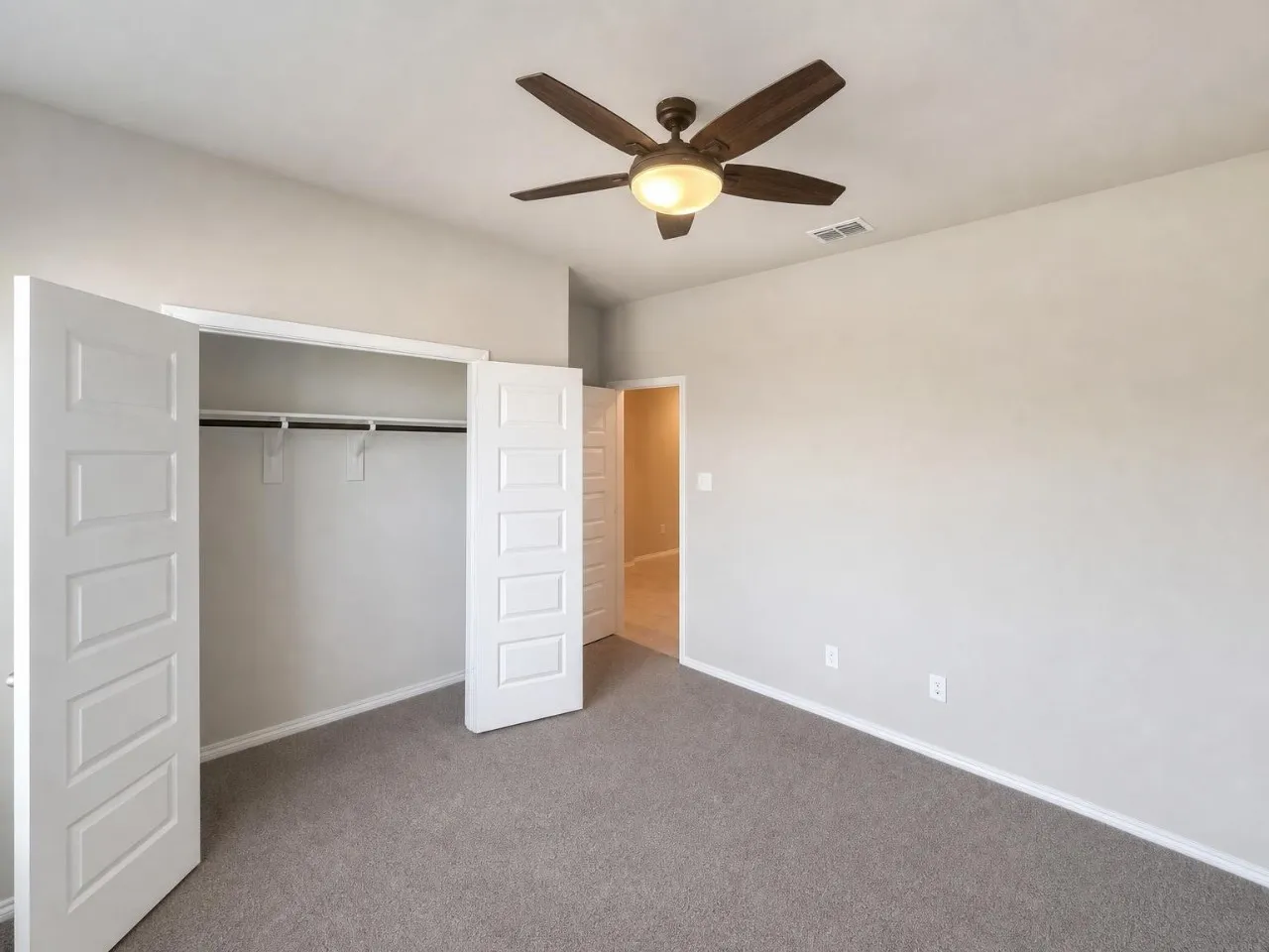 Single Family Residence For Rent in Denton County , 5601 Portola Lane, Denton, Texas 76208, 3 Bedroom, 2 Bathroom, 2 Garage spaces, 1,800 Sqft, built in 2020, mls#21358106, Real Estate Agent in Denton, Homes For Rent in Denton county, Homes For Rent in Denton, Realtor in Denton Texas, Real Estate Brokerage Independent Realty Texas, Luminita Cordes Realtor
