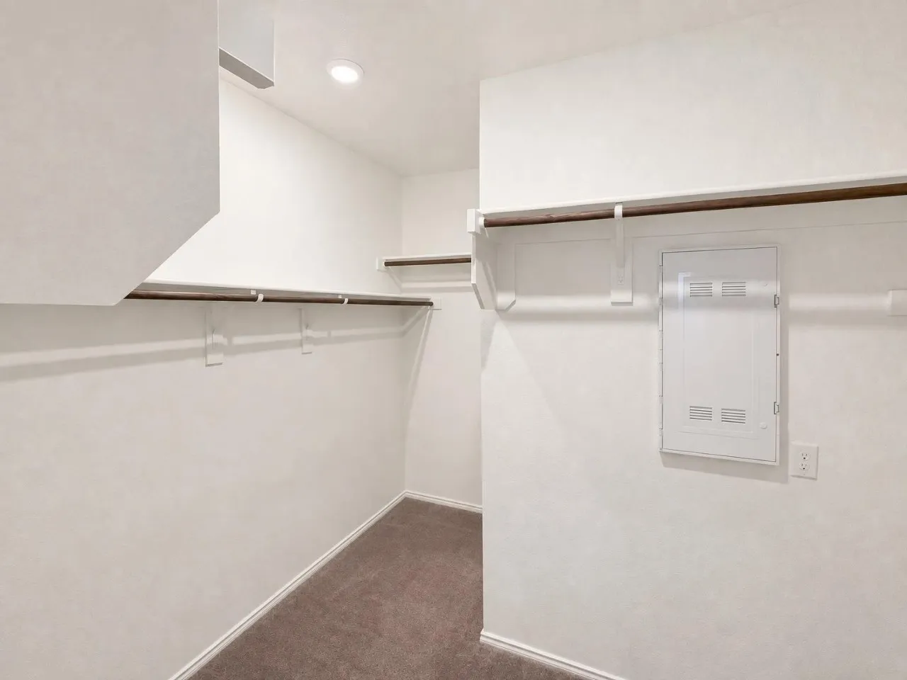 Single Family Residence For Rent in Denton County , 5601 Portola Lane, Denton, Texas 76208, 3 Bedroom, 2 Bathroom, 2 Garage spaces, 1,800 Sqft, built in 2020, mls#21358106, Real Estate Agent in Denton, Homes For Rent in Denton county, Homes For Rent in Denton, Realtor in Denton Texas, Real Estate Brokerage Independent Realty Texas, Luminita Cordes Realtor