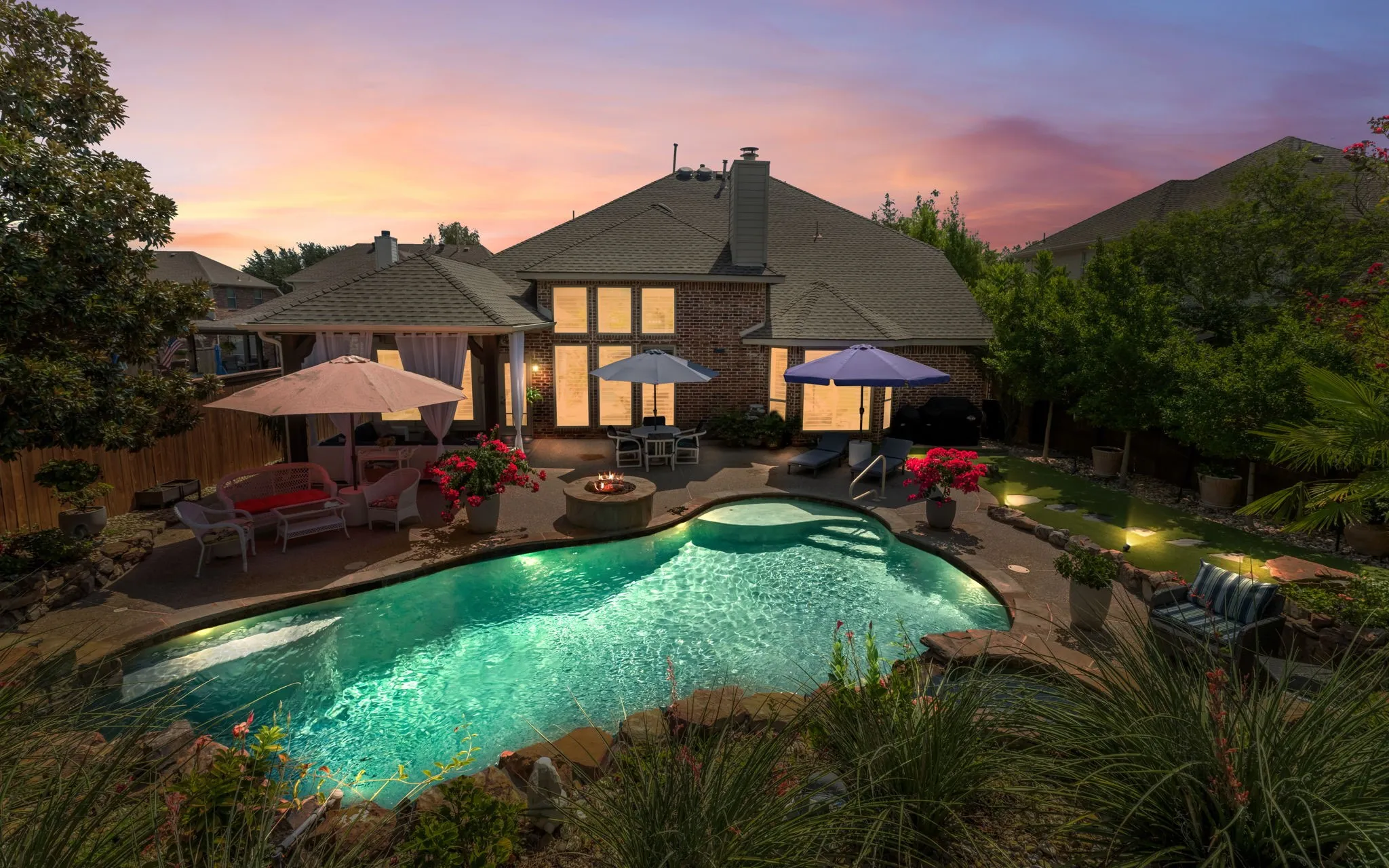 Single Family Residence For Sale in Collin County , 1708 Chessington Lane, Mc Kinney, Texas 75072, 4 Bedroom, 3 Bathroom, 3 Garage spaces, 3,435 Sqft, built in 2002, mls#21356601, Real Estate Agent in Mc Kinney, Homes For Sale in Collin county, Homes For Sale in Mc Kinney, Realtor in Mc Kinney Texas, Real Estate Brokerage Independent Realty Texas, Luminita Cordes Realtor