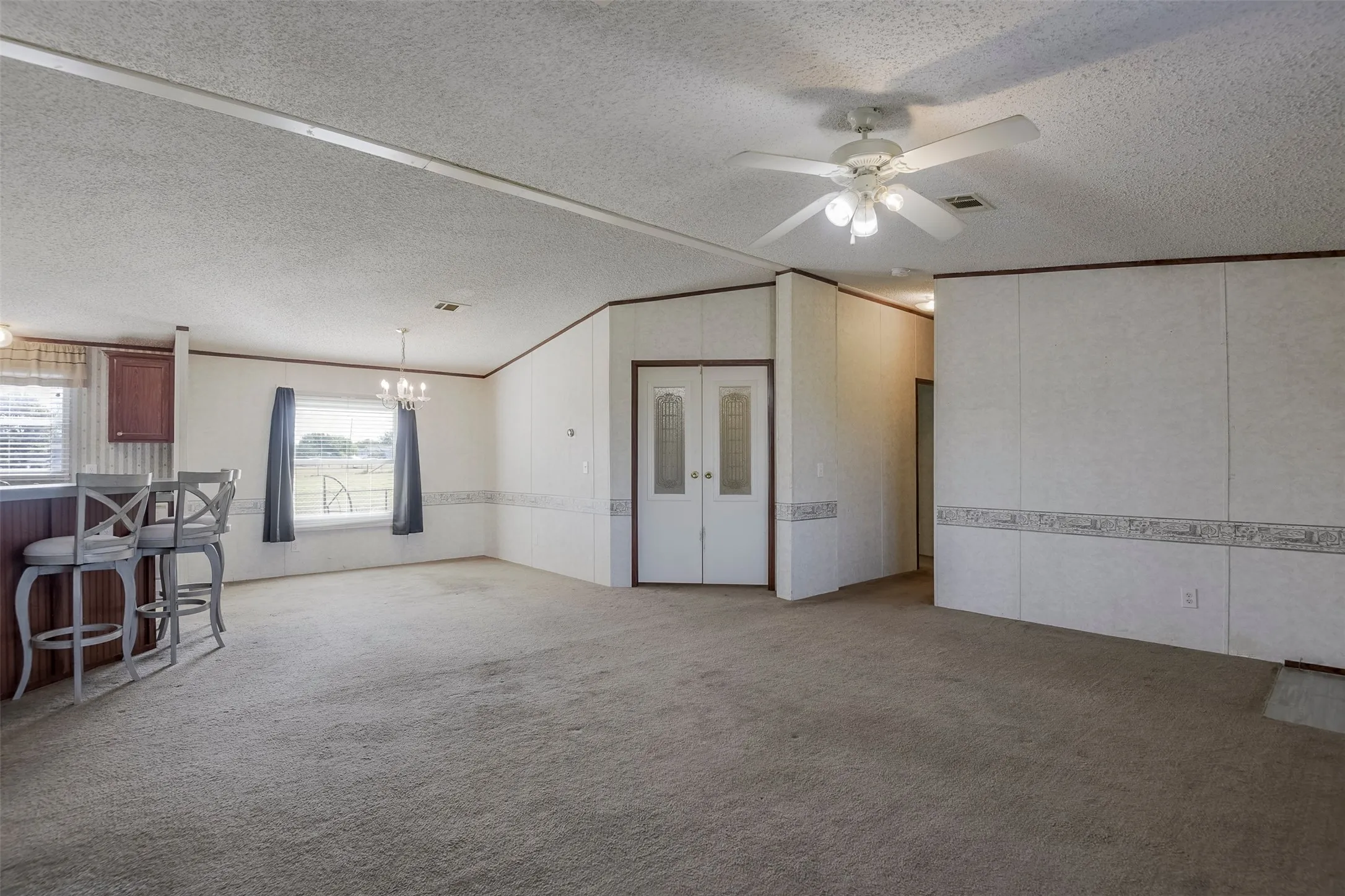 Mobile Home For Sale in Ellis County , 10860 S Fm 157, Venus, Texas 76084, 3 Bedroom, 2 Bathroom, Garage spaces, 1,568 Sqft, built in 2003, mls#21357275, Real Estate Agent in Venus, Homes For Sale in Ellis county, Homes For Sale in Venus, Realtor in Venus Texas, Real Estate Brokerage Independent Realty Texas, Luminita Cordes Realtor