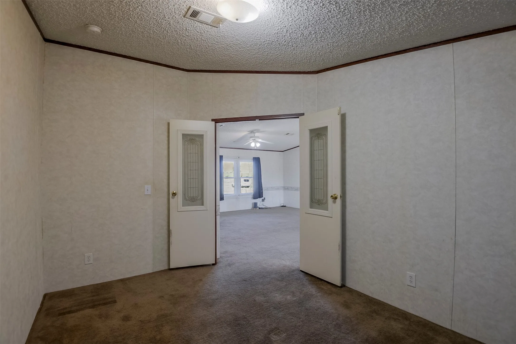 Mobile Home For Sale in Ellis County , 10860 S Fm 157, Venus, Texas 76084, 3 Bedroom, 2 Bathroom, Garage spaces, 1,568 Sqft, built in 2003, mls#21357275, Real Estate Agent in Venus, Homes For Sale in Ellis county, Homes For Sale in Venus, Realtor in Venus Texas, Real Estate Brokerage Independent Realty Texas, Luminita Cordes Realtor