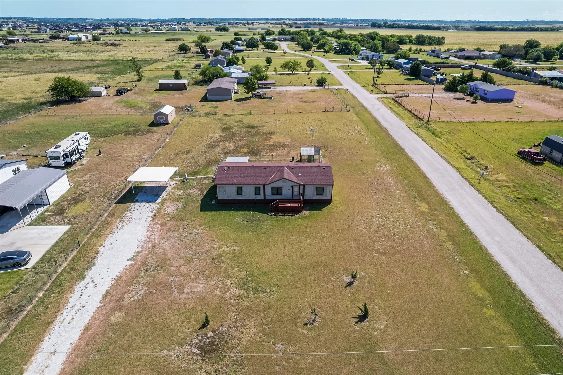 Mobile Home For Sale in Ellis County , 10860 S Fm 157, Venus, Texas 76084, 3 Bedroom, 2 Bathroom, Garage spaces, 1,568 Sqft, built in 2003, mls#21357275, Real Estate Agent in Venus, Homes For Sale in Ellis county, Homes For Sale in Venus, Realtor in Venus Texas, Real Estate Brokerage Independent Realty Texas, Luminita Cordes Realtor