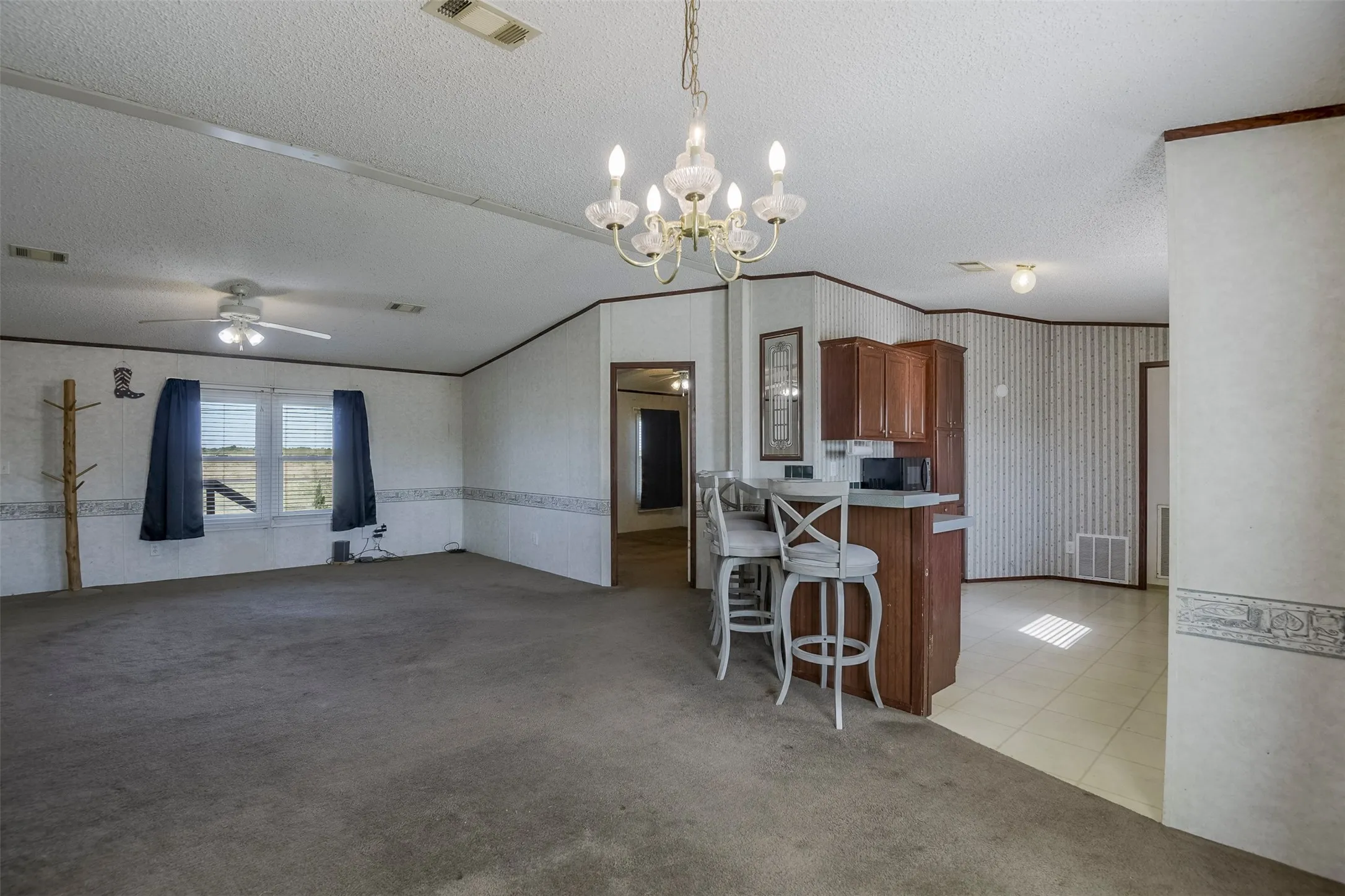 Mobile Home For Sale in Ellis County , 10860 S Fm 157, Venus, Texas 76084, 3 Bedroom, 2 Bathroom, Garage spaces, 1,568 Sqft, built in 2003, mls#21357275, Real Estate Agent in Venus, Homes For Sale in Ellis county, Homes For Sale in Venus, Realtor in Venus Texas, Real Estate Brokerage Independent Realty Texas, Luminita Cordes Realtor