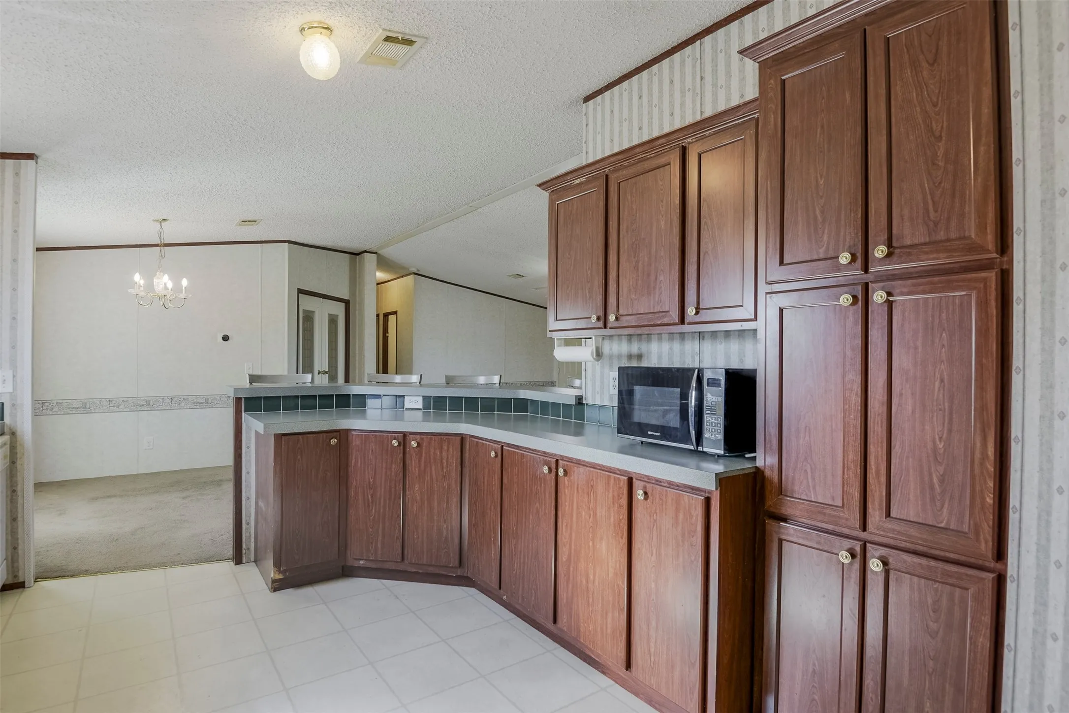 Mobile Home For Sale in Ellis County , 10860 S Fm 157, Venus, Texas 76084, 3 Bedroom, 2 Bathroom, Garage spaces, 1,568 Sqft, built in 2003, mls#21357275, Real Estate Agent in Venus, Homes For Sale in Ellis county, Homes For Sale in Venus, Realtor in Venus Texas, Real Estate Brokerage Independent Realty Texas, Luminita Cordes Realtor