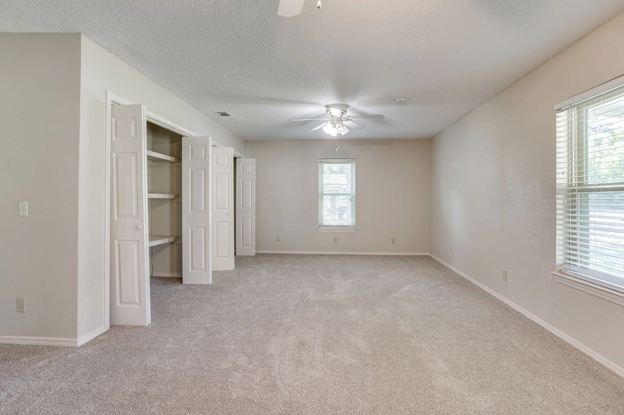 Single Family Residence For Sale in Tarrant County , 741 NW James Circle, Burleson, Texas 76028, 4 Bedroom, 2 Bathroom, 2 Garage spaces, 1,653 Sqft, built in 1979, mls#21355564, Real Estate Agent in Burleson, Homes For Sale in Tarrant county, Homes For Sale in Burleson, Realtor in Burleson Texas, Real Estate Brokerage Independent Realty Texas, Luminita Cordes Realtor