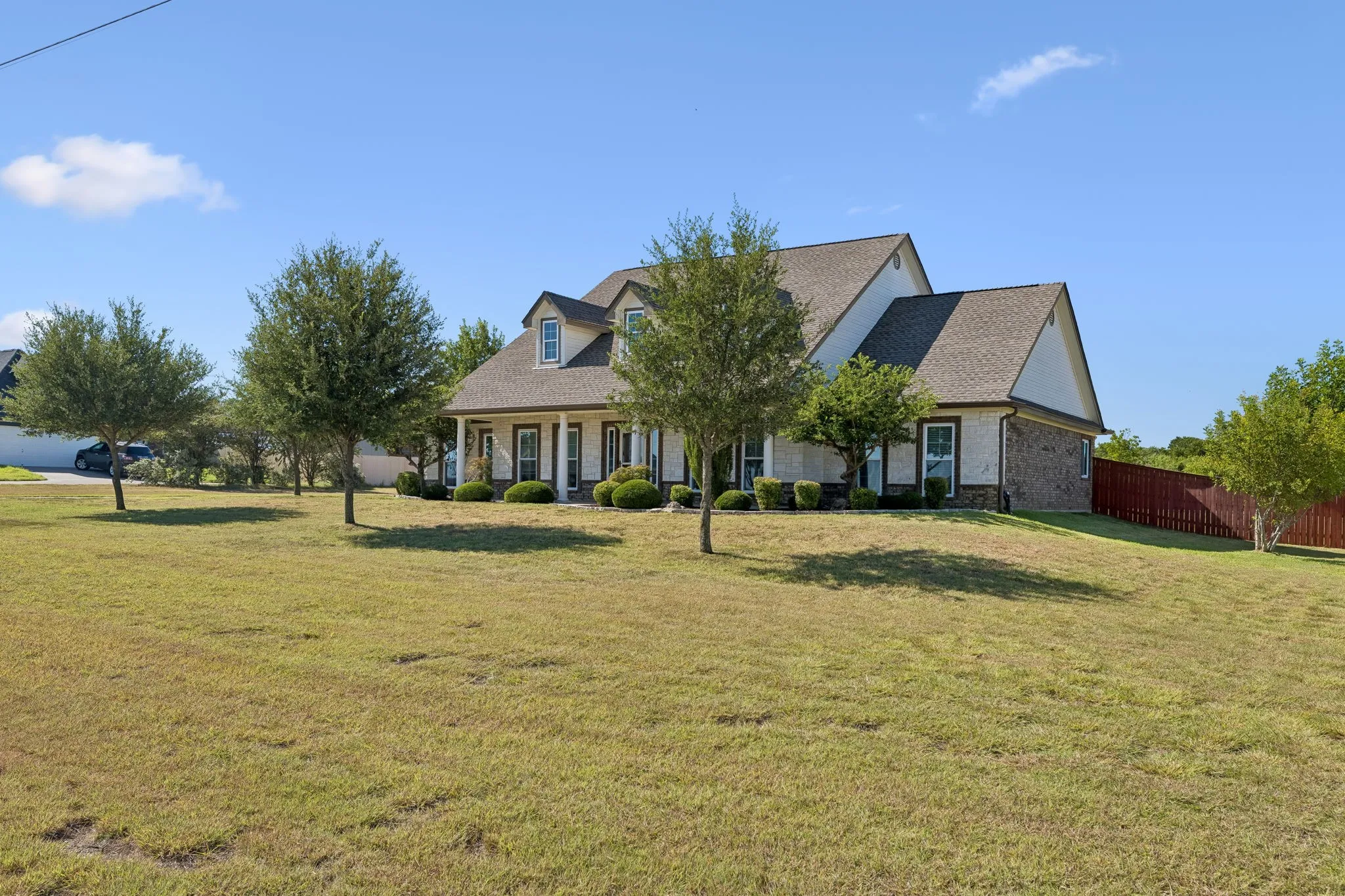 Single Family Residence For Sale in Coryell County , 113 Coleton Drive, Copperas Cove, Texas 76522, 4 Bedroom, 3 Bathroom, 2 Garage spaces, 2,371 Sqft, built in 2010, mls#21357503, Real Estate Agent in Copperas Cove, Homes For Sale in Coryell county, Homes For Sale in Copperas Cove, Realtor in Copperas Cove Texas, Real Estate Brokerage Independent Realty Texas, Luminita Cordes Realtor