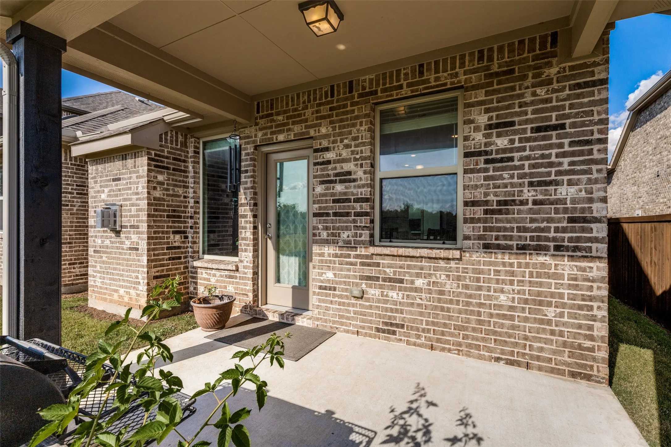 Single Family Residence For Rent in Tarrant County , 11761 Wulstone Road, Fort Worth, Texas 76052, 4 Bedroom, 4 Bathroom, 2 Garage spaces, 2,747 Sqft, built in 2020, mls#21357030, Real Estate Agent in Fort Worth, Homes For Rent in Tarrant county, Homes For Rent in Fort Worth, Realtor in Fort Worth Texas, Real Estate Brokerage Independent Realty Texas, Luminita Cordes Realtor