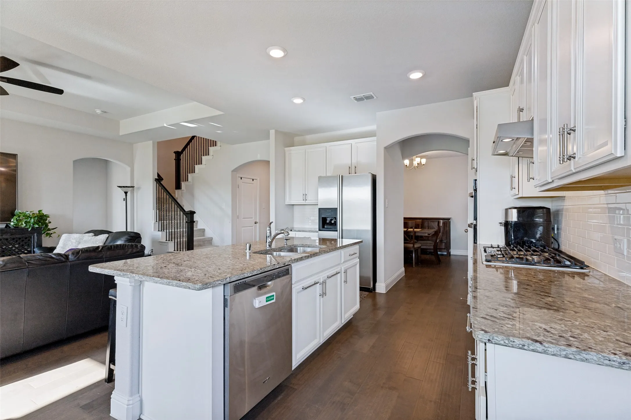 Single Family Residence For Rent in Tarrant County , 11761 Wulstone Road, Fort Worth, Texas 76052, 4 Bedroom, 4 Bathroom, 2 Garage spaces, 2,747 Sqft, built in 2020, mls#21357030, Real Estate Agent in Fort Worth, Homes For Rent in Tarrant county, Homes For Rent in Fort Worth, Realtor in Fort Worth Texas, Real Estate Brokerage Independent Realty Texas, Luminita Cordes Realtor