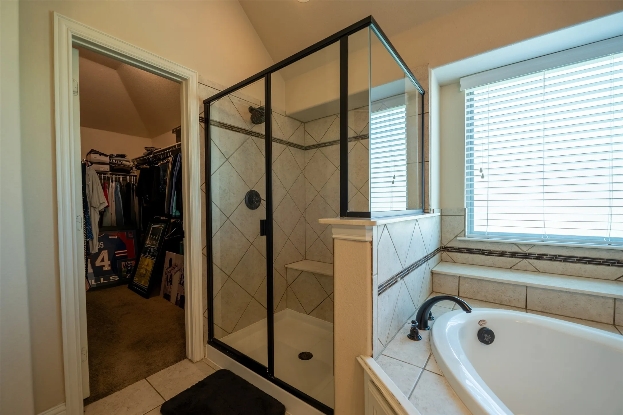 Single Family Residence For Sale in Collin County , 1824 Fair Oaks Lane, Royse City, Texas 75189, 4 Bedroom, 3 Bathroom, 2 Garage spaces, 2,334 Sqft, built in 2014, mls#21358043, Real Estate Agent in Royse City, Homes For Sale in Collin county, Homes For Sale in Royse City, Realtor in Royse City Texas, Real Estate Brokerage Independent Realty Texas, Luminita Cordes Realtor