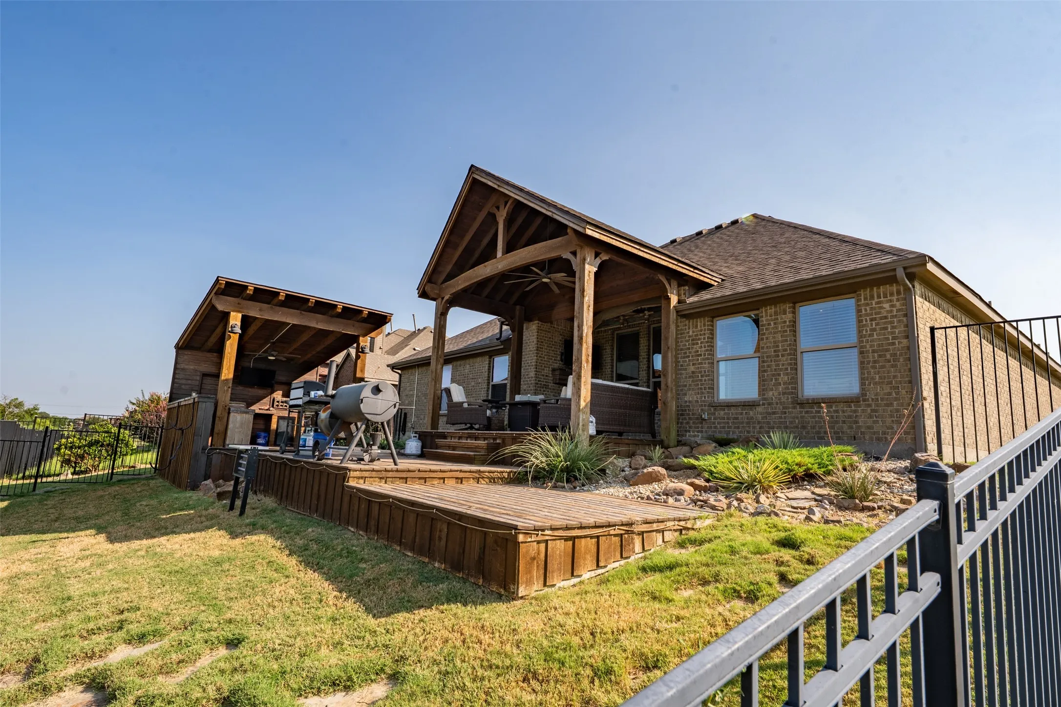 Single Family Residence For Sale in Collin County , 1824 Fair Oaks Lane, Royse City, Texas 75189, 4 Bedroom, 3 Bathroom, 2 Garage spaces, 2,334 Sqft, built in 2014, mls#21358043, Real Estate Agent in Royse City, Homes For Sale in Collin county, Homes For Sale in Royse City, Realtor in Royse City Texas, Real Estate Brokerage Independent Realty Texas, Luminita Cordes Realtor