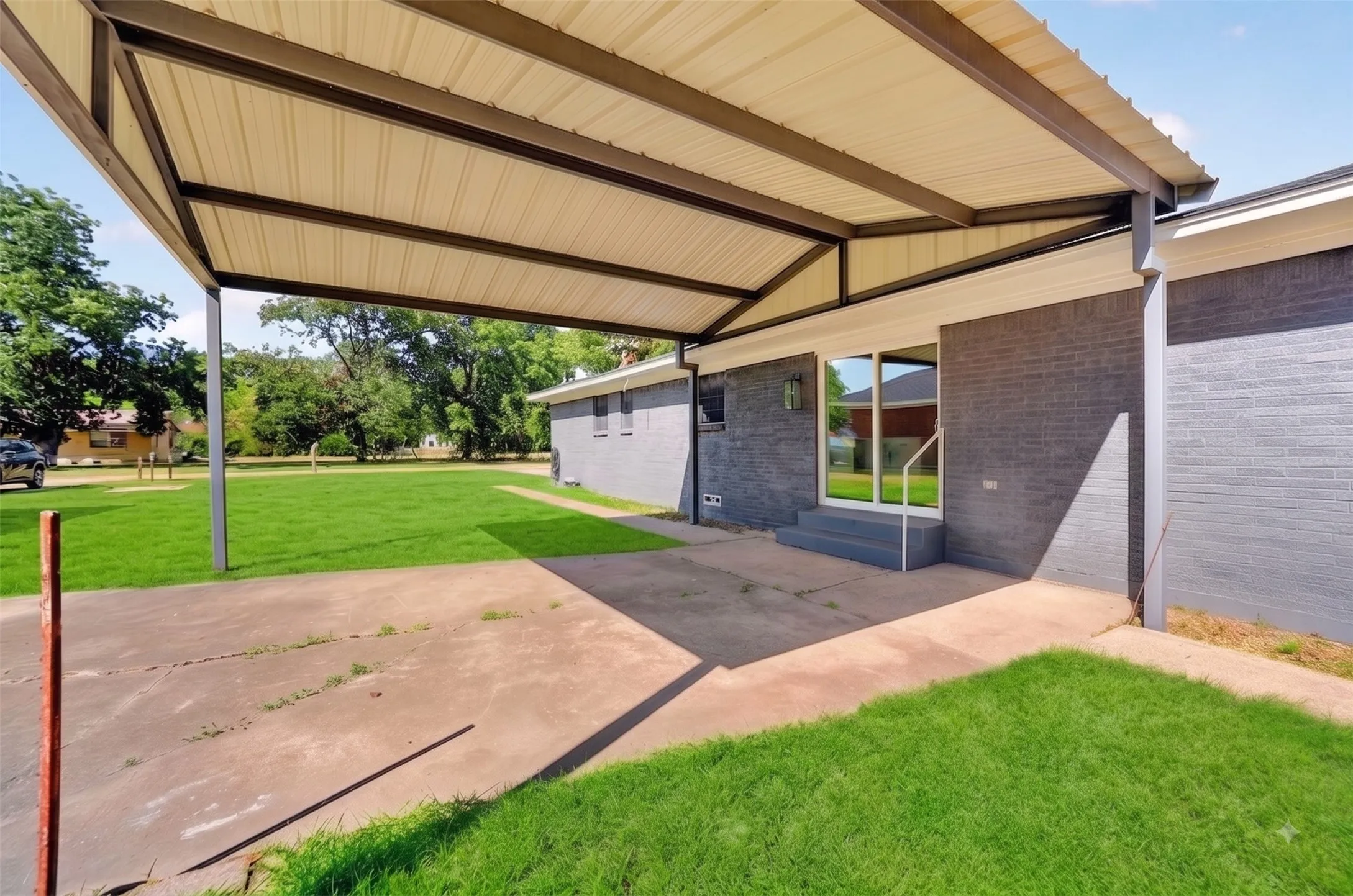 Single Family Residence For Sale in Kaufman County , 205 N 1st Street, Mabank, Texas 75147, 4 Bedroom, 2 Bathroom, Garage spaces, 1,770 Sqft, built in 1969, mls#21350468, Real Estate Agent in Mabank, Homes For Sale in Kaufman county, Homes For Sale in Mabank, Realtor in Mabank Texas, Real Estate Brokerage Independent Realty Texas, Luminita Cordes Realtor