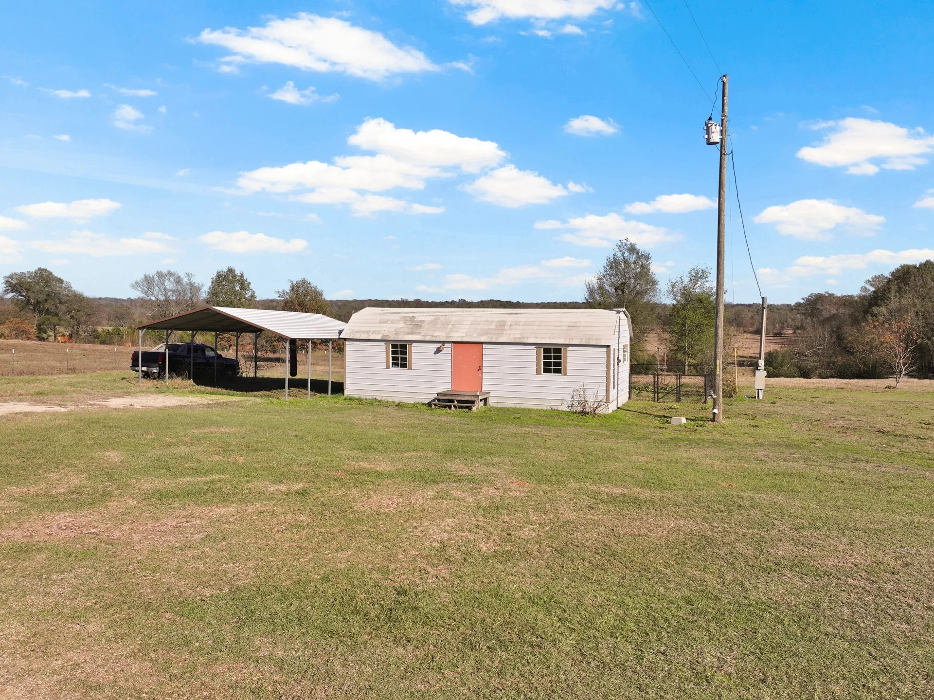 Farm For Sale in Titus County , 785 CR 4840 ALL, Mt Pleasant, Texas 75455, 2 Bedroom, 2 Bathroom, Garage spaces, 1,240 Sqft, built in 2017, Price $810,000, mls#21357000, Real Estate Agent in Mt Pleasant, Homes For Sale in Titus county, Homes For Sale in Mt Pleasant, Realtor in Mt Pleasant Texas, Real Estate Brokerage Independent Realty Texas, Luminita Cordes Realtor