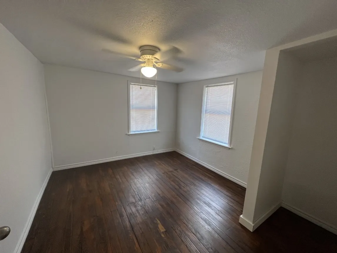 Single Family Residence For Rent in Taylor County , 361 College Drive, Abilene, Texas 79601, 3 Bedroom, 2 Bathroom, Garage spaces, 1,382 Sqft, built in 1952, mls#21358161, Real Estate Agent in Abilene, Homes For Rent in Taylor county, Homes For Rent in Abilene, Realtor in Abilene Texas, Real Estate Brokerage Independent Realty Texas, Luminita Cordes Realtor