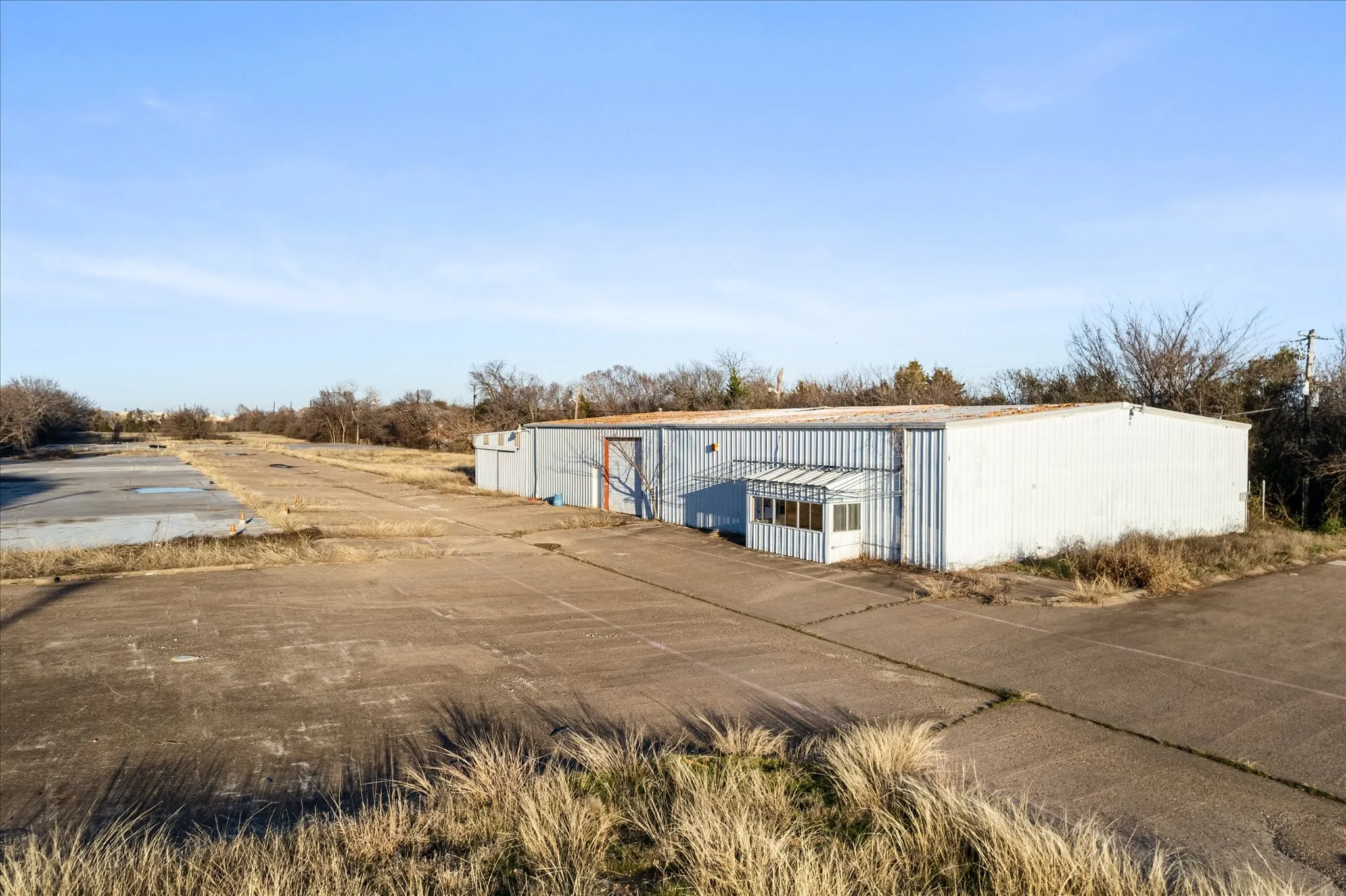 Industrial For Sale in Tarrant County , 1502 Highway 157 N, Mansfield, Texas 76063, 0, 0, Garage spaces, 0 Sqft, built in 1980, Price $3,500,000, mls#21358160, Real Estate Agent in Mansfield, Homes For Sale in Tarrant county, Homes For Sale in Mansfield, Realtor in Mansfield Texas, Real Estate Brokerage Independent Realty Texas, Luminita Cordes Realtor
