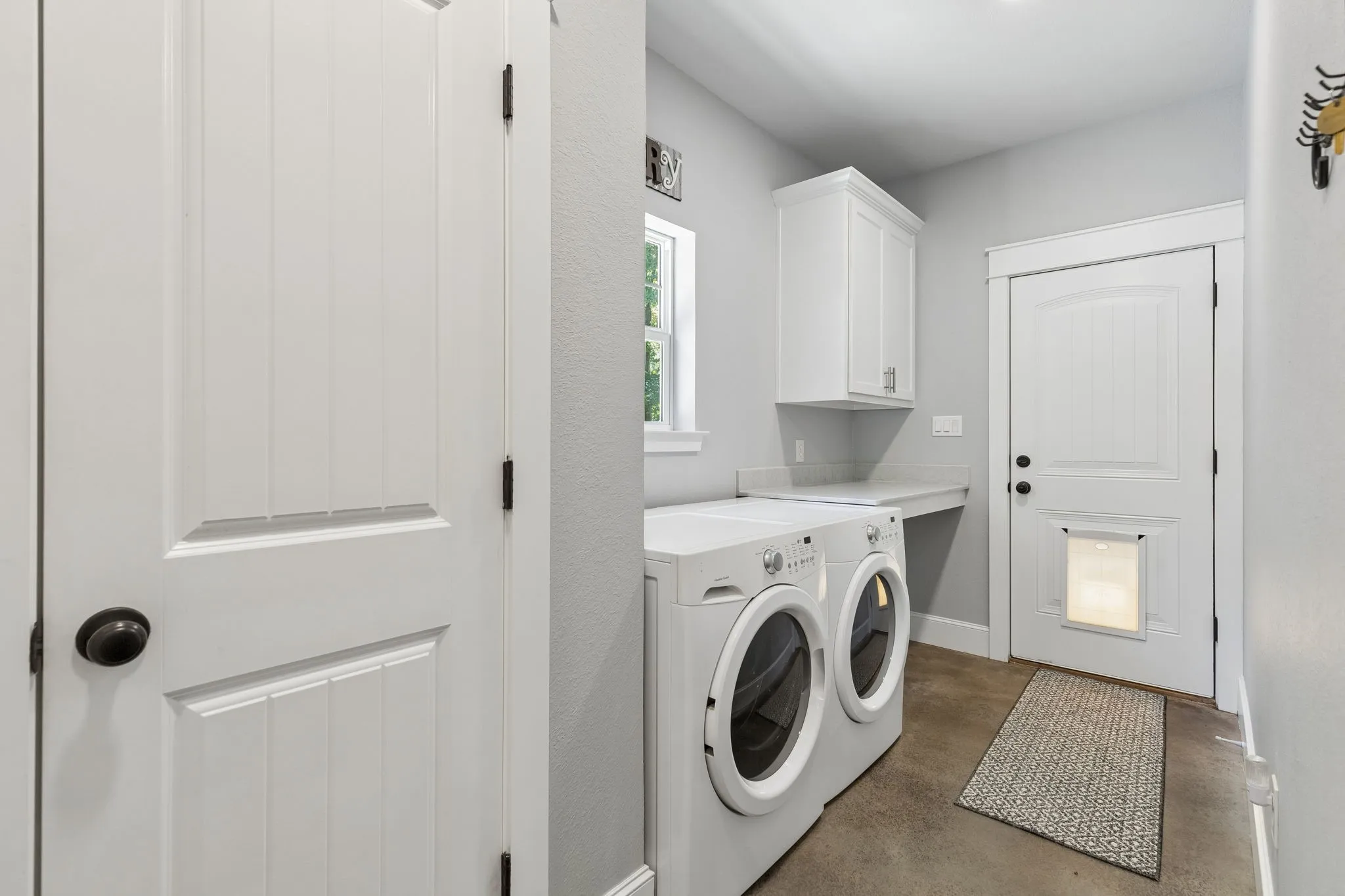 Single Family Residence For Sale in Fannin County , 6912 Circle Drive, Bonham, Texas 75418, 3 Bedroom, 2 Bathroom, 3 Garage spaces, 1,451 Sqft, built in 2018, mls#21351272, Real Estate Agent in Bonham, Homes For Sale in Fannin county, Homes For Sale in Bonham, Realtor in Bonham Texas, Real Estate Brokerage Independent Realty Texas, Luminita Cordes Realtor