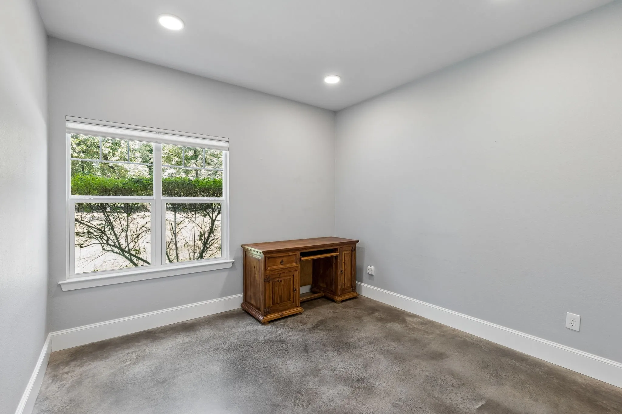 Single Family Residence For Sale in Fannin County , 6912 Circle Drive, Bonham, Texas 75418, 3 Bedroom, 2 Bathroom, 3 Garage spaces, 1,451 Sqft, built in 2018, mls#21351272, Real Estate Agent in Bonham, Homes For Sale in Fannin county, Homes For Sale in Bonham, Realtor in Bonham Texas, Real Estate Brokerage Independent Realty Texas, Luminita Cordes Realtor