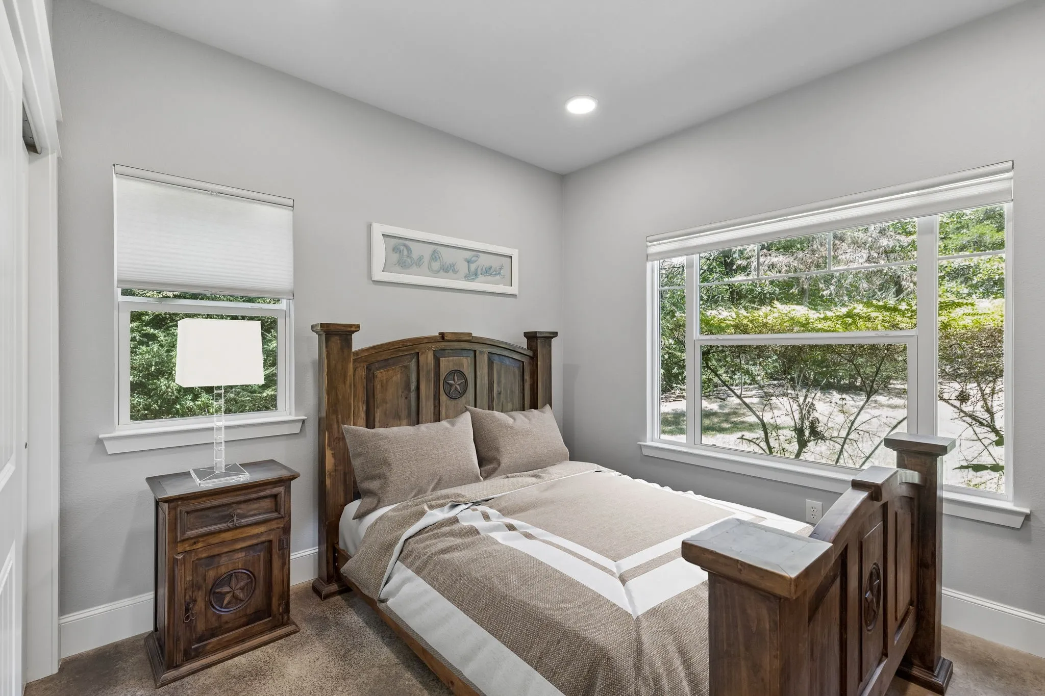 Single Family Residence For Sale in Fannin County , 6912 Circle Drive, Bonham, Texas 75418, 3 Bedroom, 2 Bathroom, 3 Garage spaces, 1,451 Sqft, built in 2018, mls#21351272, Real Estate Agent in Bonham, Homes For Sale in Fannin county, Homes For Sale in Bonham, Realtor in Bonham Texas, Real Estate Brokerage Independent Realty Texas, Luminita Cordes Realtor