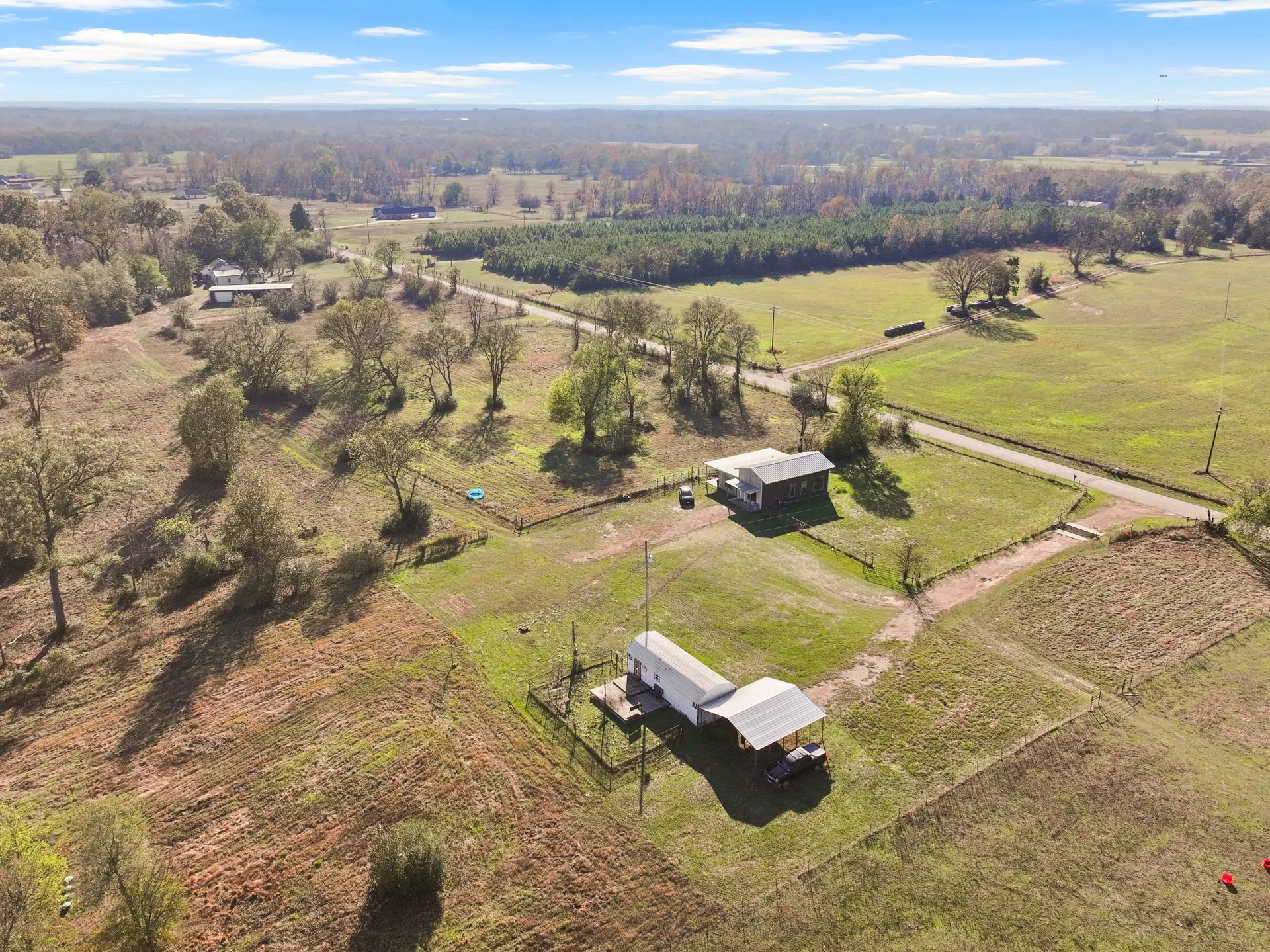 Farm For Sale in Titus County , 785 County Road 4840, Mt Pleasant, Texas 75455, 2 Bedroom, 2 Bathroom, Garage spaces, 1,240 Sqft, built in 2017, mls#21356987, Real Estate Agent in Mt Pleasant, Homes For Sale in Titus county, Homes For Sale in Mt Pleasant, Realtor in Mt Pleasant Texas, Real Estate Brokerage Independent Realty Texas, Luminita Cordes Realtor