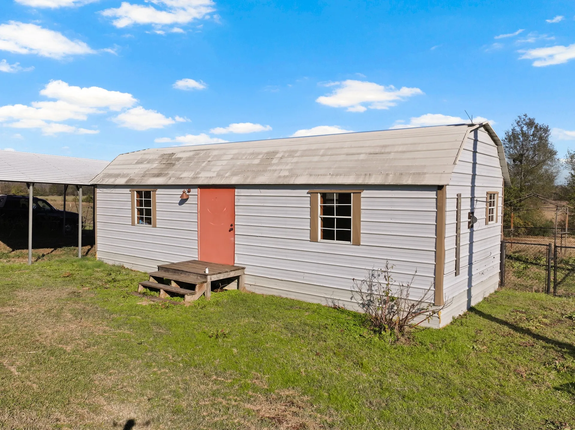 Farm For Sale in Titus County , 785 County Road 4840, Mt Pleasant, Texas 75455, 2 Bedroom, 2 Bathroom, Garage spaces, 1,240 Sqft, built in 2017, mls#21356987, Real Estate Agent in Mt Pleasant, Homes For Sale in Titus county, Homes For Sale in Mt Pleasant, Realtor in Mt Pleasant Texas, Real Estate Brokerage Independent Realty Texas, Luminita Cordes Realtor