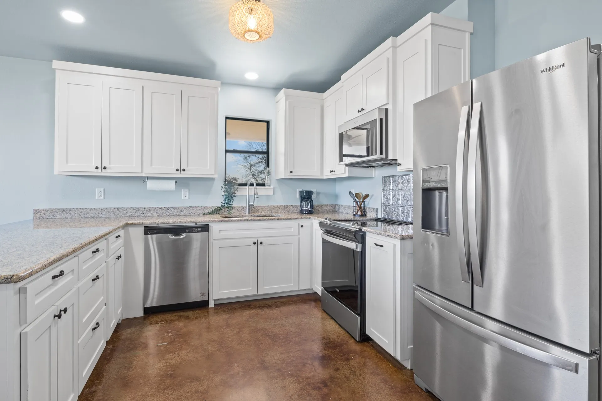 Farm For Sale in Titus County , 785 County Road 4840, Mt Pleasant, Texas 75455, 2 Bedroom, 2 Bathroom, Garage spaces, 1,240 Sqft, built in 2017, mls#21356987, Real Estate Agent in Mt Pleasant, Homes For Sale in Titus county, Homes For Sale in Mt Pleasant, Realtor in Mt Pleasant Texas, Real Estate Brokerage Independent Realty Texas, Luminita Cordes Realtor
