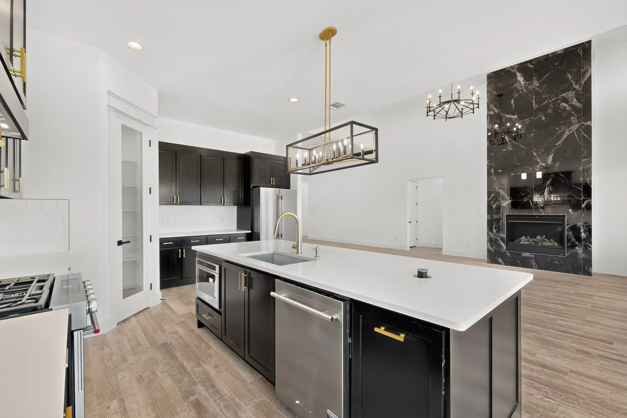 Single Family Residence For Sale in Tarrant County , 977 Bandon Dunes Drive, Fort Worth, Texas 76028, 4 Bedroom, 3 Bathroom, 2 Garage spaces, 2,960 Sqft, built in 2026, mls#21327458, Real Estate Agent in Fort Worth, Homes For Sale in Tarrant county, Homes For Sale in Fort Worth, Realtor in Fort Worth Texas, Real Estate Brokerage Independent Realty Texas, Luminita Cordes Realtor
