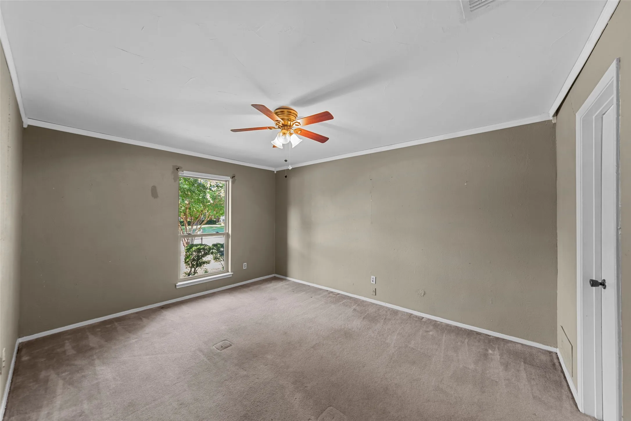 Single Family Residence For Sale in Dallas County , 1116 Windsong Trail, Richardson, Texas 75081, 3 Bedroom, 3 Bathroom, 2 Garage spaces, 2,404 Sqft, built in 1979, mls#21355692, Real Estate Agent in Richardson, Homes For Sale in Dallas county, Homes For Sale in Richardson, Realtor in Richardson Texas, Real Estate Brokerage Independent Realty Texas, Luminita Cordes Realtor