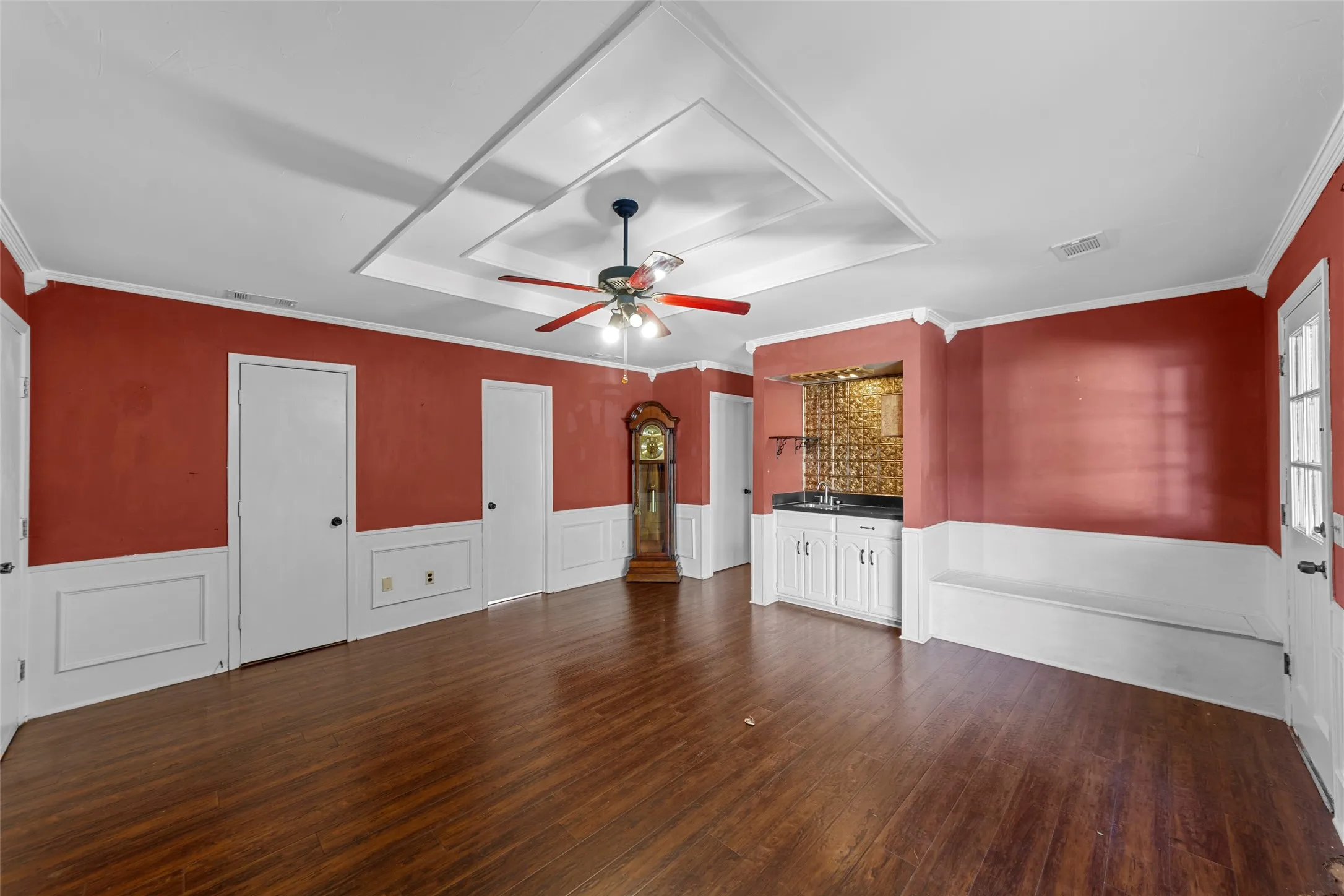 Single Family Residence For Sale in Dallas County , 1116 Windsong Trail, Richardson, Texas 75081, 3 Bedroom, 3 Bathroom, 2 Garage spaces, 2,404 Sqft, built in 1979, mls#21355692, Real Estate Agent in Richardson, Homes For Sale in Dallas county, Homes For Sale in Richardson, Realtor in Richardson Texas, Real Estate Brokerage Independent Realty Texas, Luminita Cordes Realtor