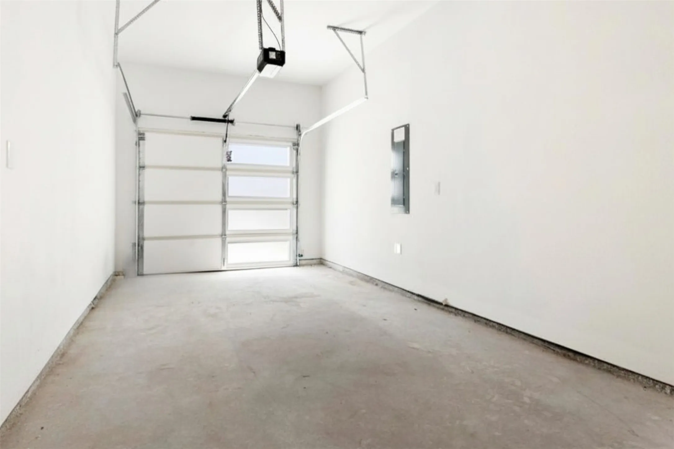 Single Family Residence For Sale in Fannin County , 804 S 4th Street, Bonham, Texas 75418, 3 Bedroom, 2 Bathroom, 1 Garage spaces, 1,125 Sqft, built in 2026, mls#21357932, Real Estate Agent in Bonham, Homes For Sale in Fannin county, Homes For Sale in Bonham, Realtor in Bonham Texas, Real Estate Brokerage Independent Realty Texas, Luminita Cordes Realtor
