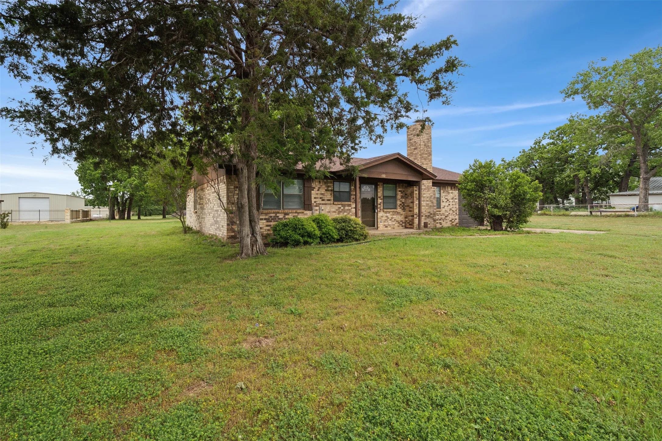 Single Family Residence For Sale in Eastland County , 430 County Road 447, Eastland, Texas 76448, 2 Bedroom, 2 Bathroom, 1 Garage spaces, 1,589 Sqft, built in 1980, Price $409,000, mls#21354361, Real Estate Agent in Eastland, Homes For Sale in Eastland county, Homes For Sale in Eastland, Realtor in Eastland Texas, Real Estate Brokerage Independent Realty Texas, Luminita Cordes Realtor