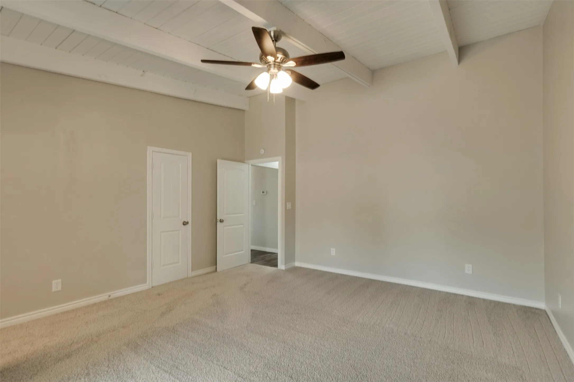 Single Family Residence For Sale in Wichita County , 502 W Texas Avenue, Iowa Park, Texas 76367, 3 Bedroom, 2 Bathroom, 2 Garage spaces, 1,955 Sqft, built in 1960, mls#21358175, Real Estate Agent in Iowa Park, Homes For Sale in Wichita county, Homes For Sale in Iowa Park, Realtor in Iowa Park Texas, Real Estate Brokerage Independent Realty Texas, Luminita Cordes Realtor
