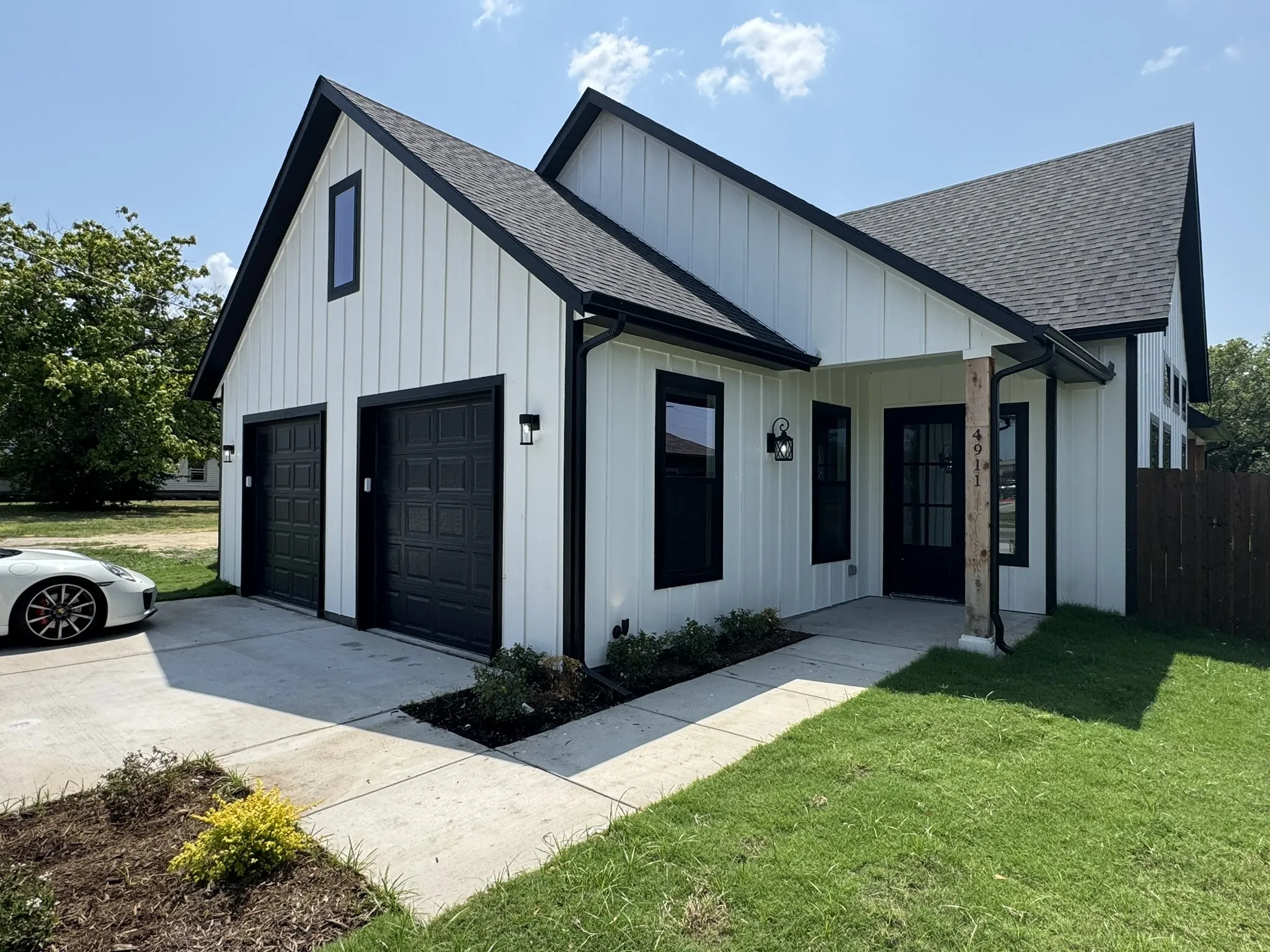 Single Family Residence For Sale in Hunt County , 4911 LEE Street, Greenville, Texas 75401, 3 Bedroom, 3 Bathroom, 2 Garage spaces, 1,731 Sqft, built in 2026, mls#21357654, Real Estate Agent in Greenville, Homes For Sale in Hunt county, Homes For Sale in Greenville, Realtor in Greenville Texas, Real Estate Brokerage Independent Realty Texas, Luminita Cordes Realtor
