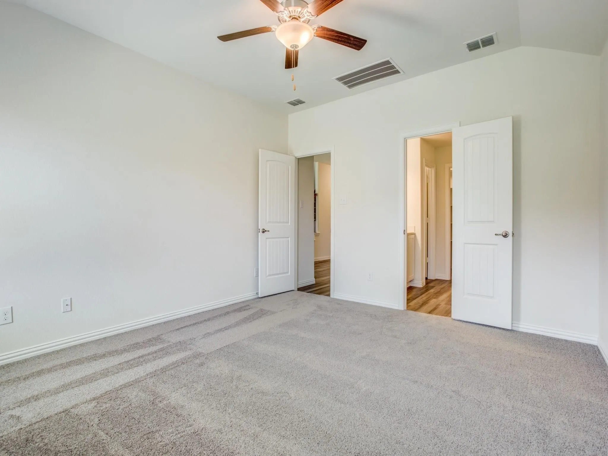 Single Family Residence For Rent in Collin County , 213 Cedar Canyon Drive, Anna, Texas 75409, 4 Bedroom, 3 Bathroom, 2 Garage spaces, 2,234 Sqft, built in 2019, Price $2,195, mls#21358178, Real Estate Agent in Anna, Homes For Rent in Collin county, Homes For Rent in Anna, Realtor in Anna Texas, Real Estate Brokerage Independent Realty Texas, Luminita Cordes Realtor