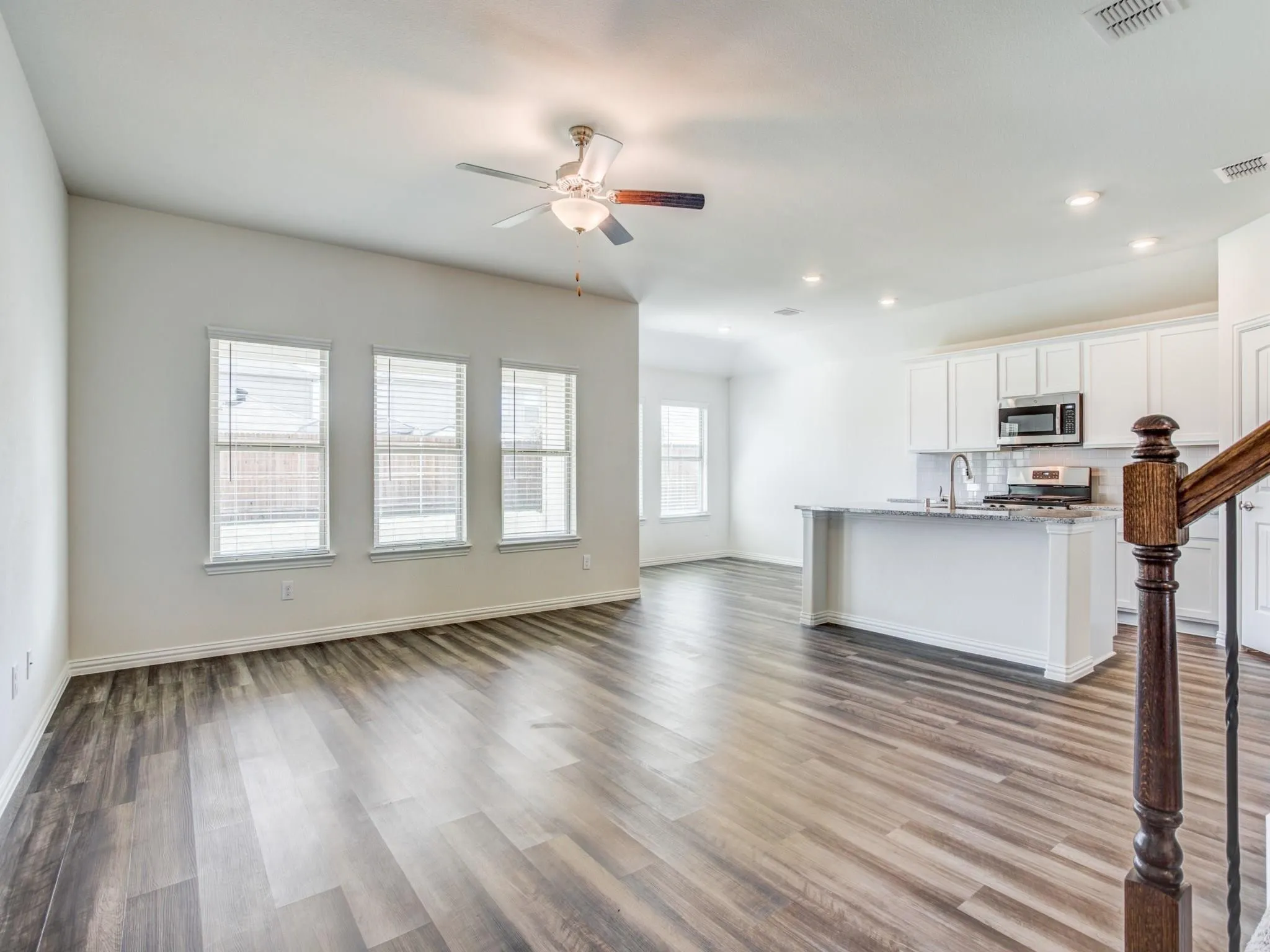 Single Family Residence For Rent in Collin County , 213 Cedar Canyon Drive, Anna, Texas 75409, 4 Bedroom, 3 Bathroom, 2 Garage spaces, 2,234 Sqft, built in 2019, Price $2,195, mls#21358178, Real Estate Agent in Anna, Homes For Rent in Collin county, Homes For Rent in Anna, Realtor in Anna Texas, Real Estate Brokerage Independent Realty Texas, Luminita Cordes Realtor