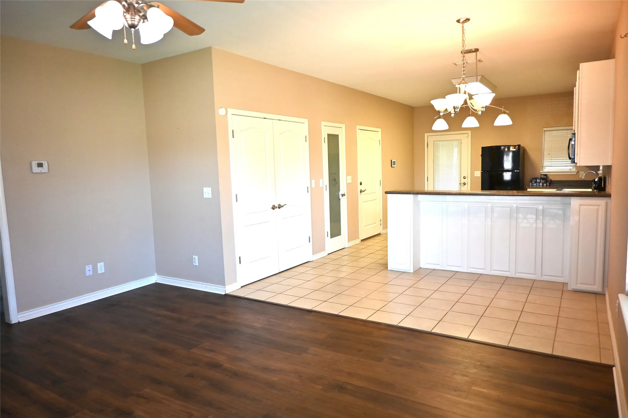 Single Family Residence For Sale in Taylor County , 3557 Firedog Road, Abilene, Texas 79606, 2 Bedroom, 2 Bathroom, 2 Garage spaces, 1,095 Sqft, built in 2010, mls#21358133, Real Estate Agent in Abilene, Homes For Sale in Taylor county, Homes For Sale in Abilene, Realtor in Abilene Texas, Real Estate Brokerage Independent Realty Texas, Luminita Cordes Realtor
