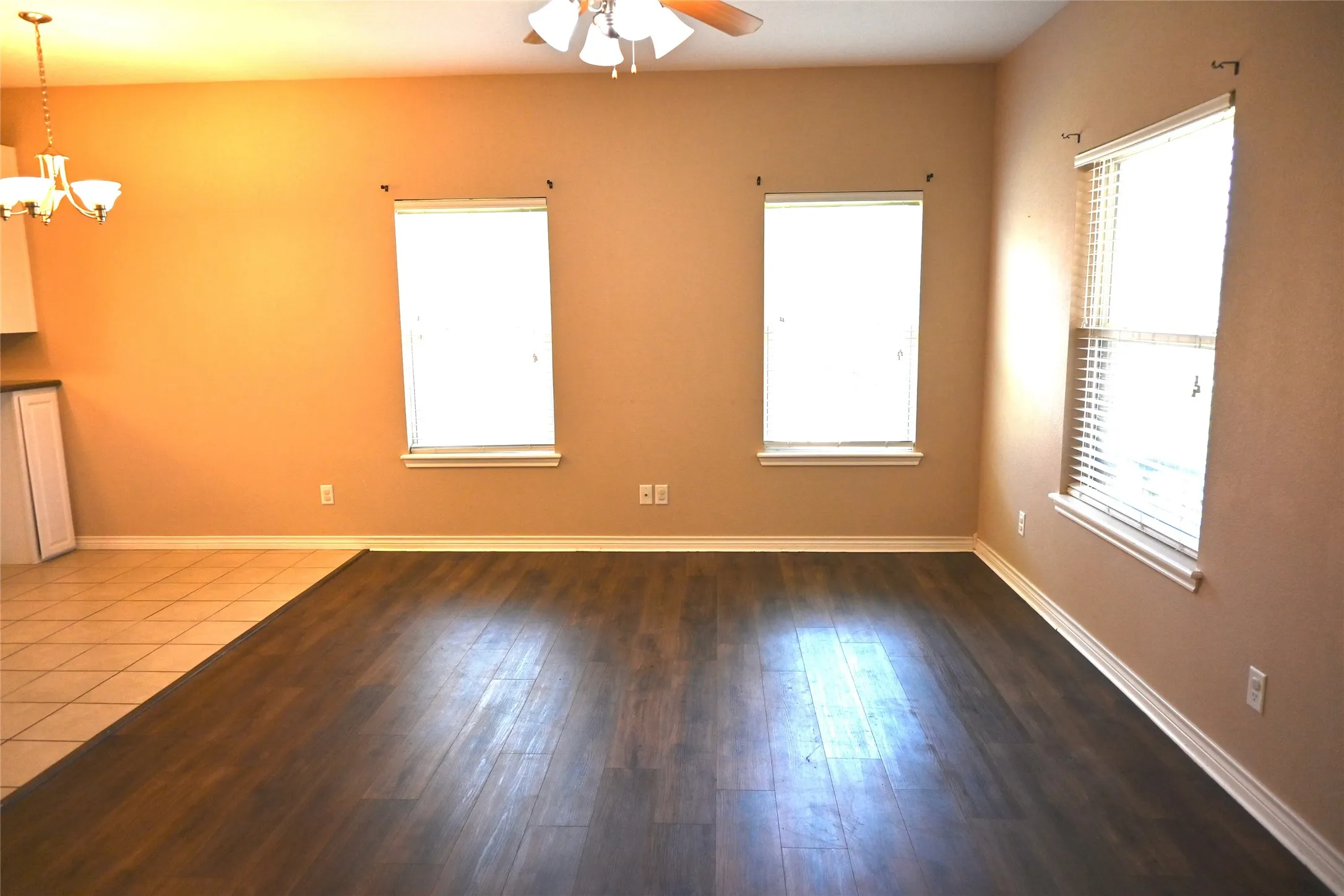 Single Family Residence For Sale in Taylor County , 3557 Firedog Road, Abilene, Texas 79606, 2 Bedroom, 2 Bathroom, 2 Garage spaces, 1,095 Sqft, built in 2010, mls#21358133, Real Estate Agent in Abilene, Homes For Sale in Taylor county, Homes For Sale in Abilene, Realtor in Abilene Texas, Real Estate Brokerage Independent Realty Texas, Luminita Cordes Realtor