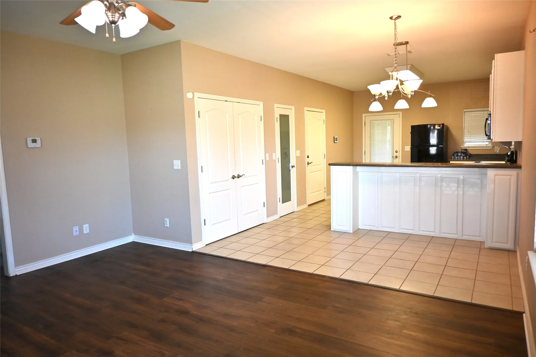 Single Family Residence For Sale in Taylor County , 3557 Firedog Road, Abilene, Texas 79606, 2 Bedroom, 2 Bathroom, 2 Garage spaces, 1,095 Sqft, built in 2010, mls#21358133, Real Estate Agent in Abilene, Homes For Sale in Taylor county, Homes For Sale in Abilene, Realtor in Abilene Texas, Real Estate Brokerage Independent Realty Texas, Luminita Cordes Realtor