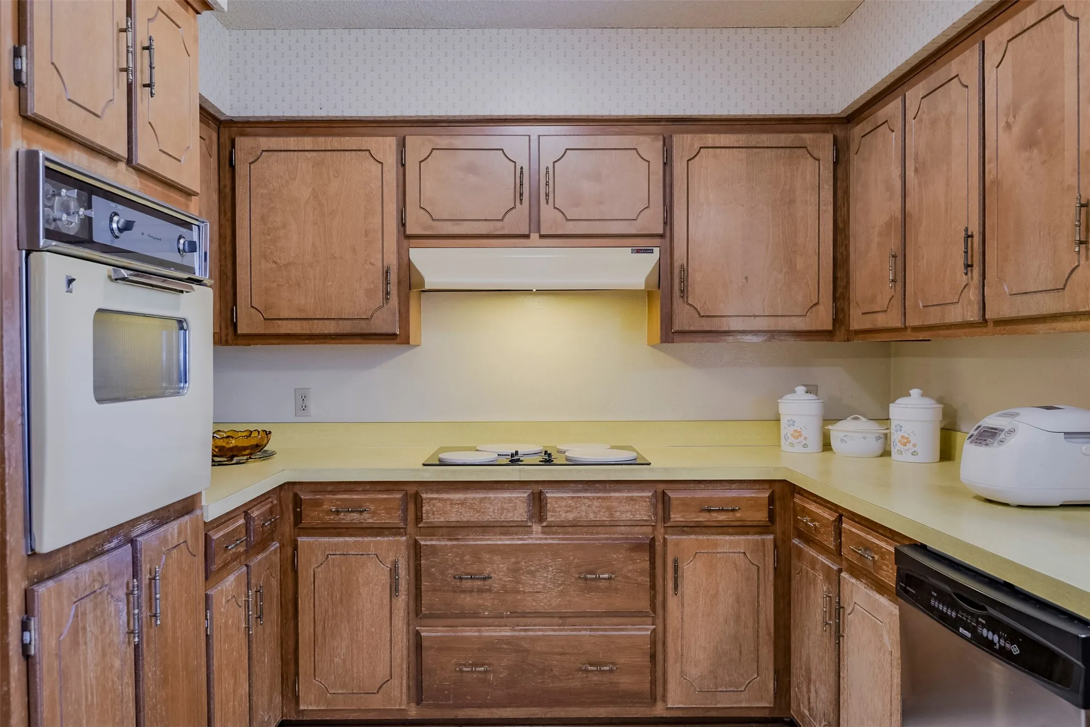 Thoughtfully designed baking center completes the left side of the kitchen.  And look at all those drawers!  What a great place for culinary magic.