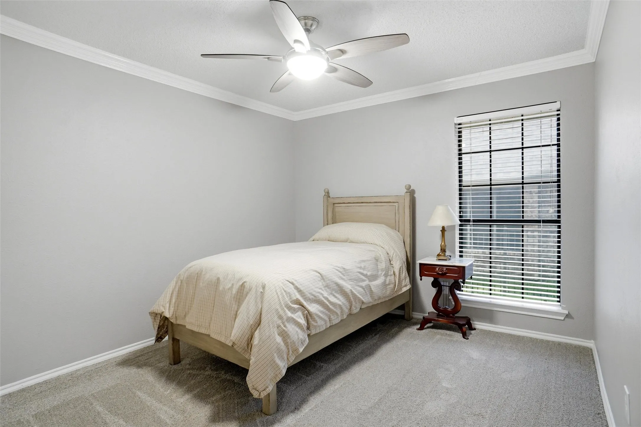 Single Family Residence For Sale in Dallas County , 220 Toler Drive, Mesquite, Texas 75149, 3 Bedroom, 2 Bathroom, 2 Garage spaces, 2,274 Sqft, built in 1985, mls#21356576, Real Estate Agent in Mesquite, Homes For Sale in Dallas county, Homes For Sale in Mesquite, Realtor in Mesquite Texas, Real Estate Brokerage Independent Realty Texas, Luminita Cordes Realtor