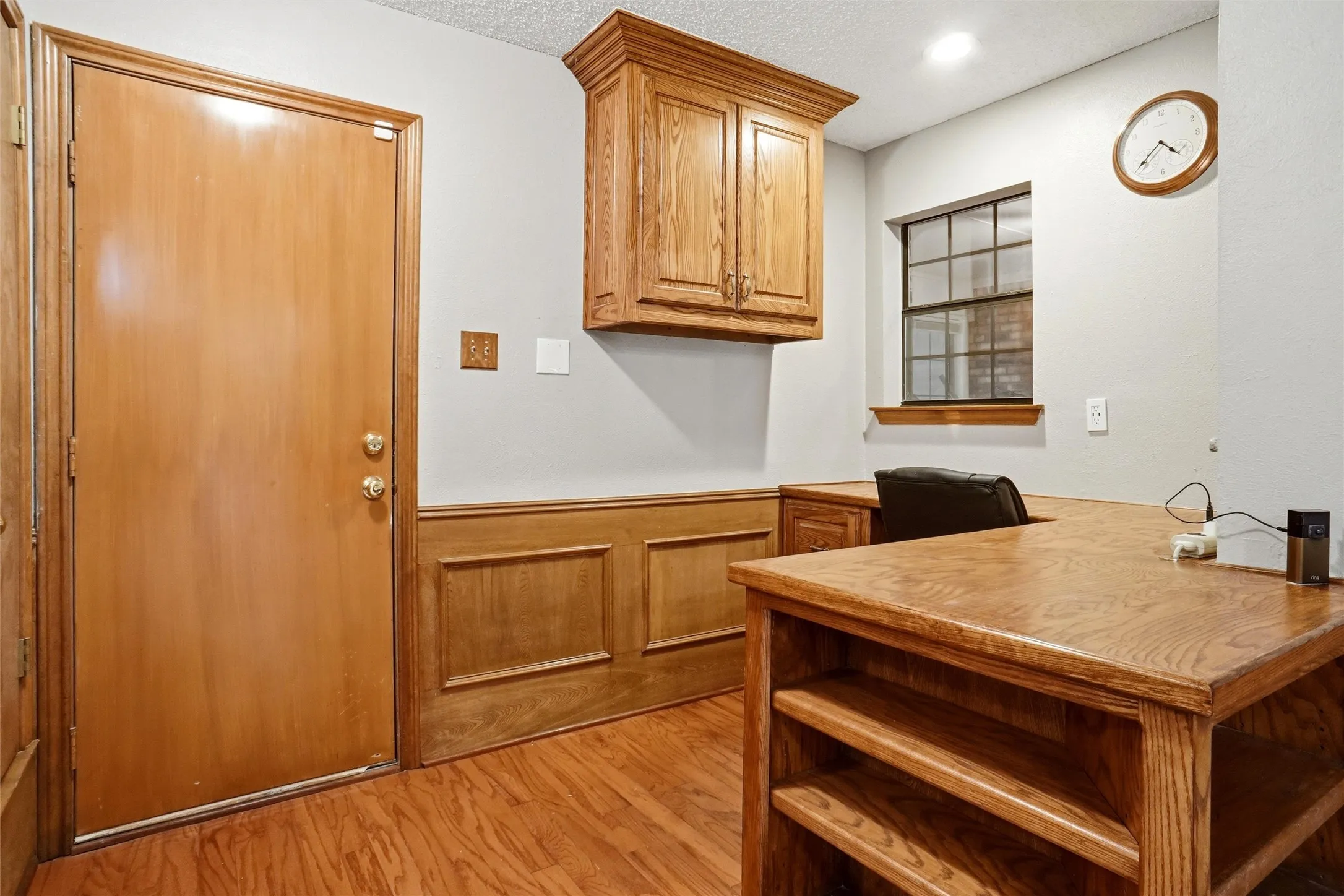Single Family Residence For Sale in Dallas County , 220 Toler Drive, Mesquite, Texas 75149, 3 Bedroom, 2 Bathroom, 2 Garage spaces, 2,274 Sqft, built in 1985, mls#21356576, Real Estate Agent in Mesquite, Homes For Sale in Dallas county, Homes For Sale in Mesquite, Realtor in Mesquite Texas, Real Estate Brokerage Independent Realty Texas, Luminita Cordes Realtor