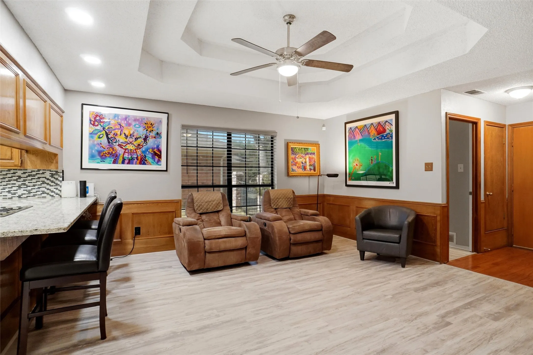 Single Family Residence For Sale in Dallas County , 220 Toler Drive, Mesquite, Texas 75149, 3 Bedroom, 2 Bathroom, 2 Garage spaces, 2,274 Sqft, built in 1985, mls#21356576, Real Estate Agent in Mesquite, Homes For Sale in Dallas county, Homes For Sale in Mesquite, Realtor in Mesquite Texas, Real Estate Brokerage Independent Realty Texas, Luminita Cordes Realtor