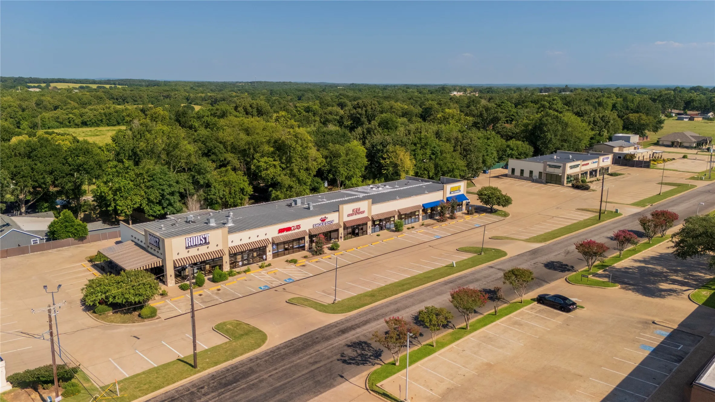 Retail For Sale in Henderson County , 210/220 CRESTWAY Drive, Athens, Texas 75751, 0, 0, Garage spaces, 0 Sqft, built in 2006, mls#21353116, Real Estate Agent in Athens, Homes For Sale in Henderson county, Homes For Sale in Athens, Realtor in Athens Texas, Real Estate Brokerage Independent Realty Texas, Luminita Cordes Realtor