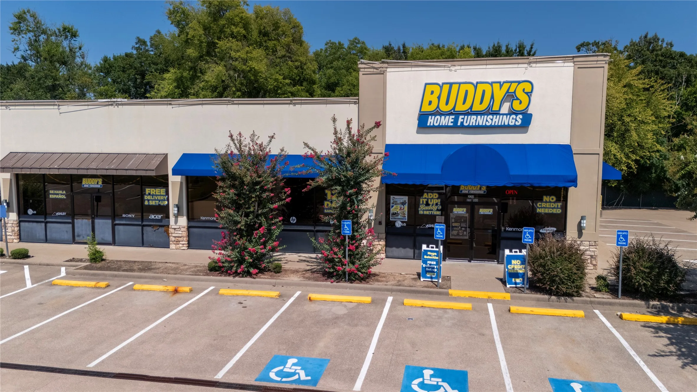 Retail For Sale in Henderson County , 210/220 CRESTWAY Drive, Athens, Texas 75751, 0, 0, Garage spaces, 0 Sqft, built in 2006, mls#21353116, Real Estate Agent in Athens, Homes For Sale in Henderson county, Homes For Sale in Athens, Realtor in Athens Texas, Real Estate Brokerage Independent Realty Texas, Luminita Cordes Realtor