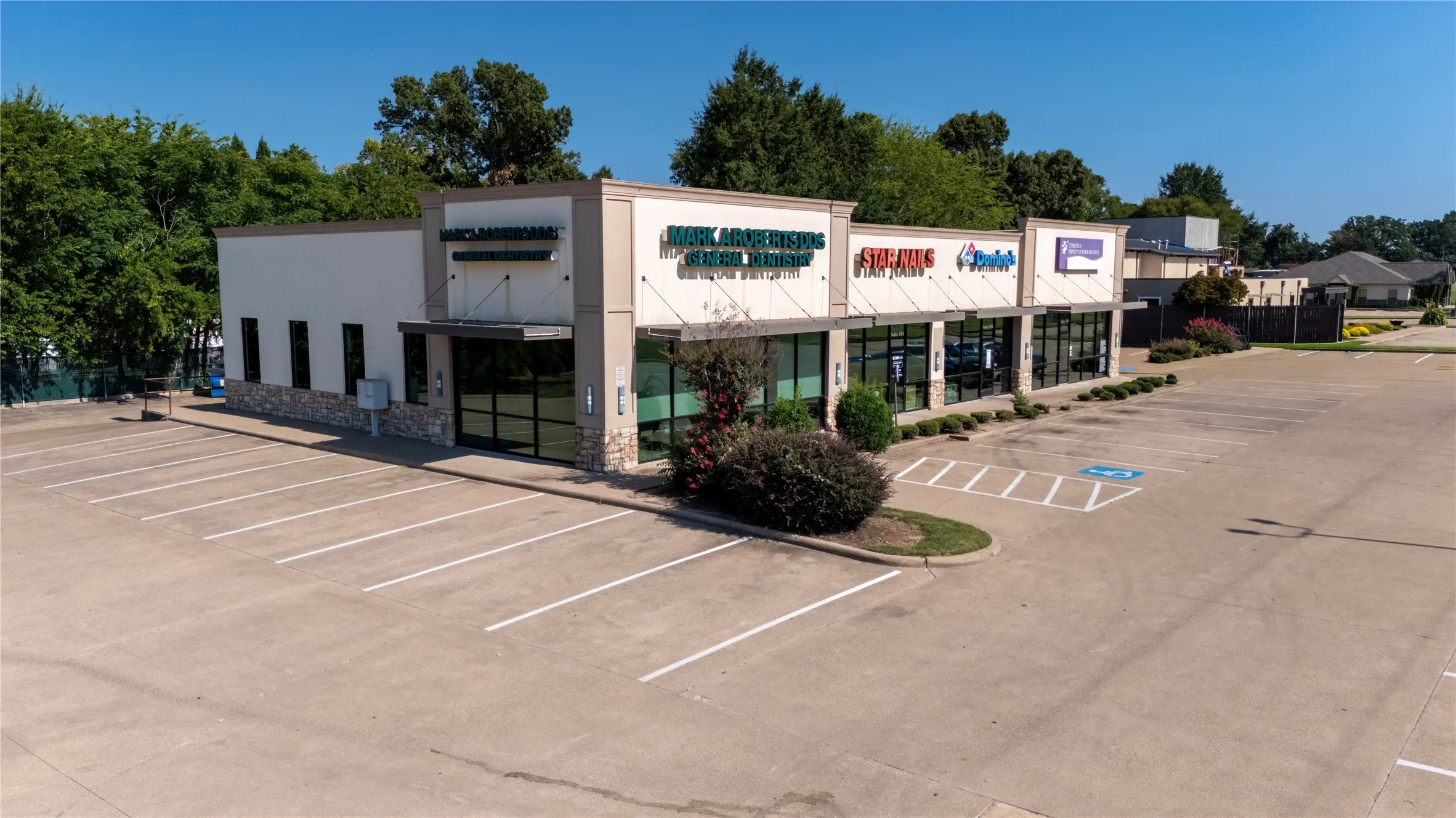 Retail For Sale in Henderson County , 210/220 CRESTWAY Drive, Athens, Texas 75751, 0, 0, Garage spaces, 0 Sqft, built in 2006, mls#21353116, Real Estate Agent in Athens, Homes For Sale in Henderson county, Homes For Sale in Athens, Realtor in Athens Texas, Real Estate Brokerage Independent Realty Texas, Luminita Cordes Realtor