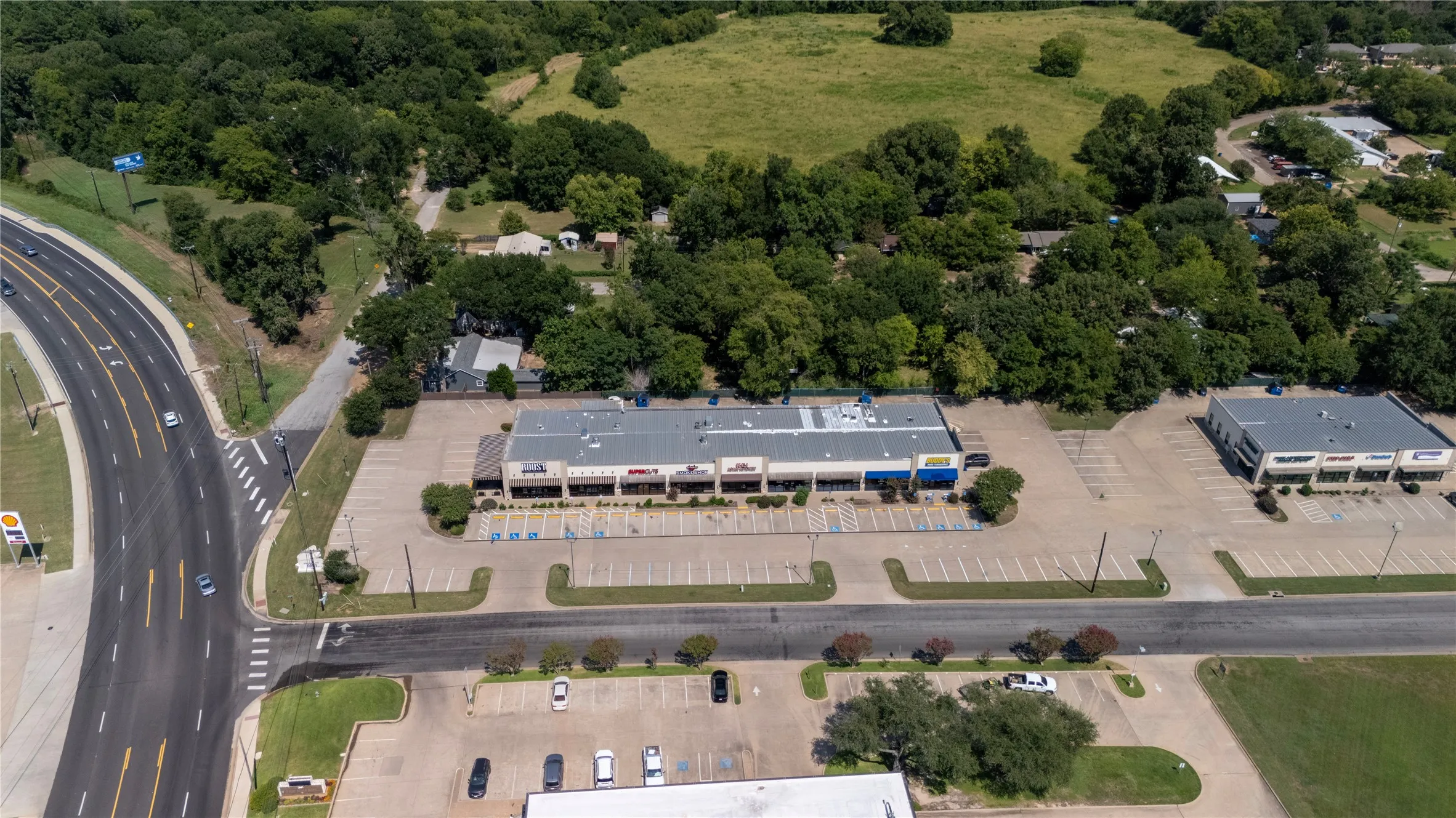 Retail For Sale in Henderson County , 210/220 CRESTWAY Drive, Athens, Texas 75751, 0, 0, Garage spaces, 0 Sqft, built in 2006, mls#21353116, Real Estate Agent in Athens, Homes For Sale in Henderson county, Homes For Sale in Athens, Realtor in Athens Texas, Real Estate Brokerage Independent Realty Texas, Luminita Cordes Realtor