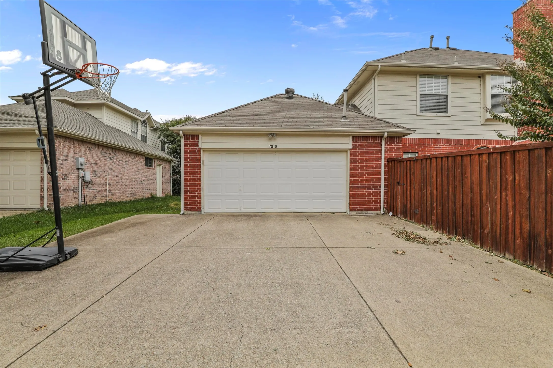 Single Family Residence For Rent in Collin County , 2810 Glenwick Court, Richardson, Texas 75082, 3 Bedroom, 3 Bathroom, 2 Garage spaces, 2,672 Sqft, built in 1997, mls#21358189, Real Estate Agent in Richardson, Homes For Rent in Collin county, Homes For Rent in Richardson, Realtor in Richardson Texas, Real Estate Brokerage Independent Realty Texas, Luminita Cordes Realtor