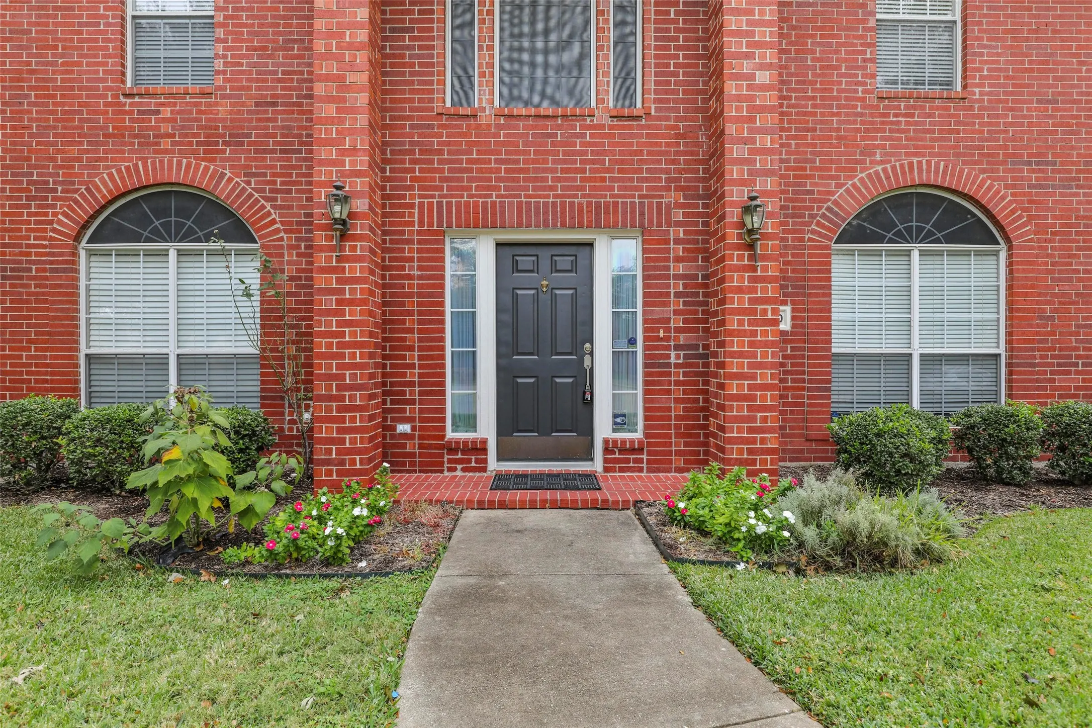 Single Family Residence For Rent in Collin County , 2810 Glenwick Court, Richardson, Texas 75082, 3 Bedroom, 3 Bathroom, 2 Garage spaces, 2,672 Sqft, built in 1997, mls#21358189, Real Estate Agent in Richardson, Homes For Rent in Collin county, Homes For Rent in Richardson, Realtor in Richardson Texas, Real Estate Brokerage Independent Realty Texas, Luminita Cordes Realtor