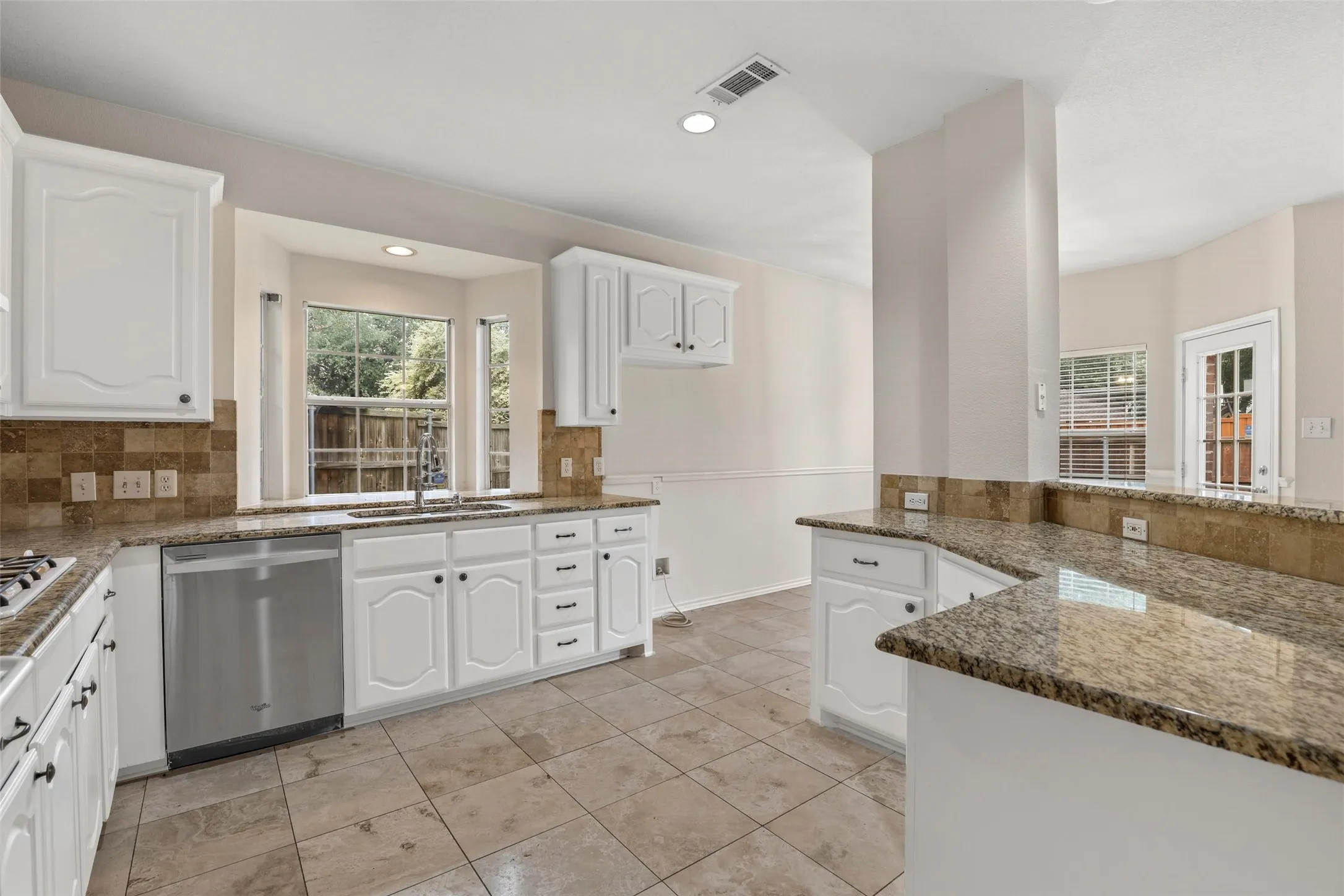 Single Family Residence For Rent in Collin County , 2810 Glenwick Court, Richardson, Texas 75082, 3 Bedroom, 3 Bathroom, 2 Garage spaces, 2,672 Sqft, built in 1997, mls#21358189, Real Estate Agent in Richardson, Homes For Rent in Collin county, Homes For Rent in Richardson, Realtor in Richardson Texas, Real Estate Brokerage Independent Realty Texas, Luminita Cordes Realtor